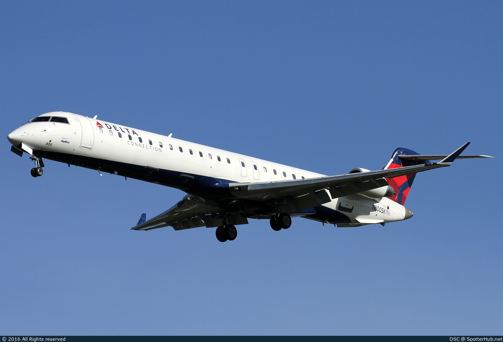 Photo of N800SK - Bombardier CRJ-900LR operated by Delta Connection (opb SkyWest Airlines)