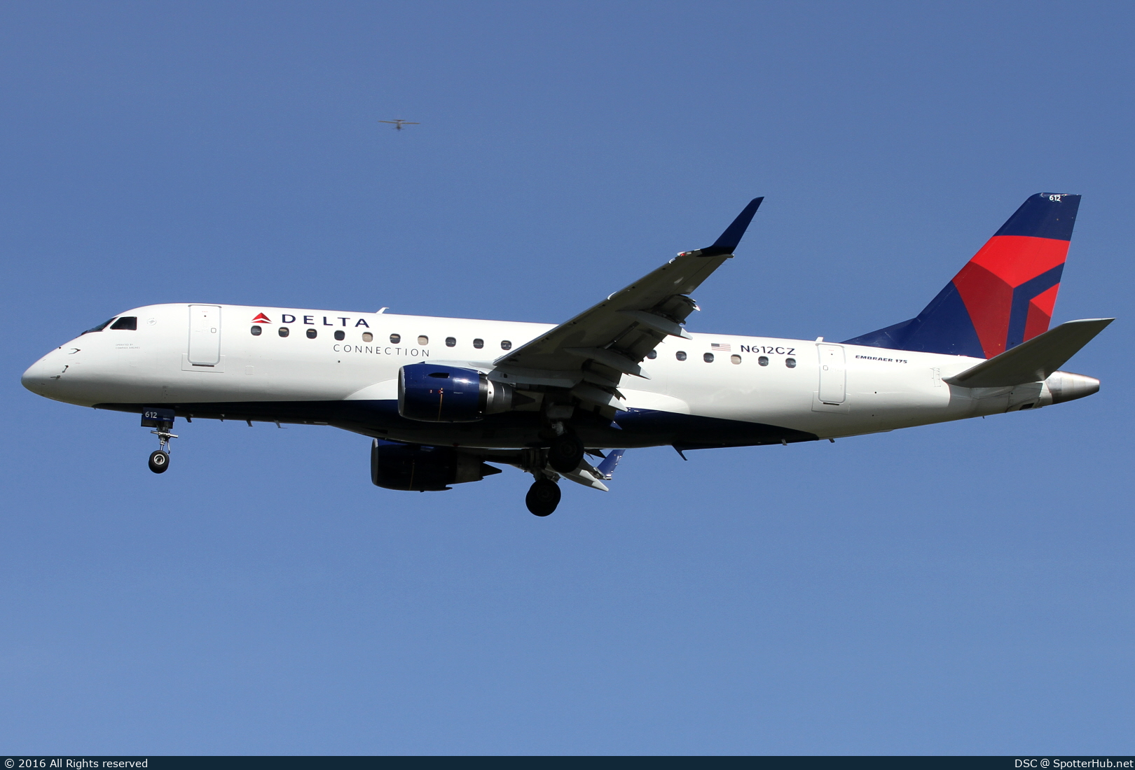 Photo of N612CZ - Embraer ERJ-175LR operated by Delta Connection (opb Compass Airlines)