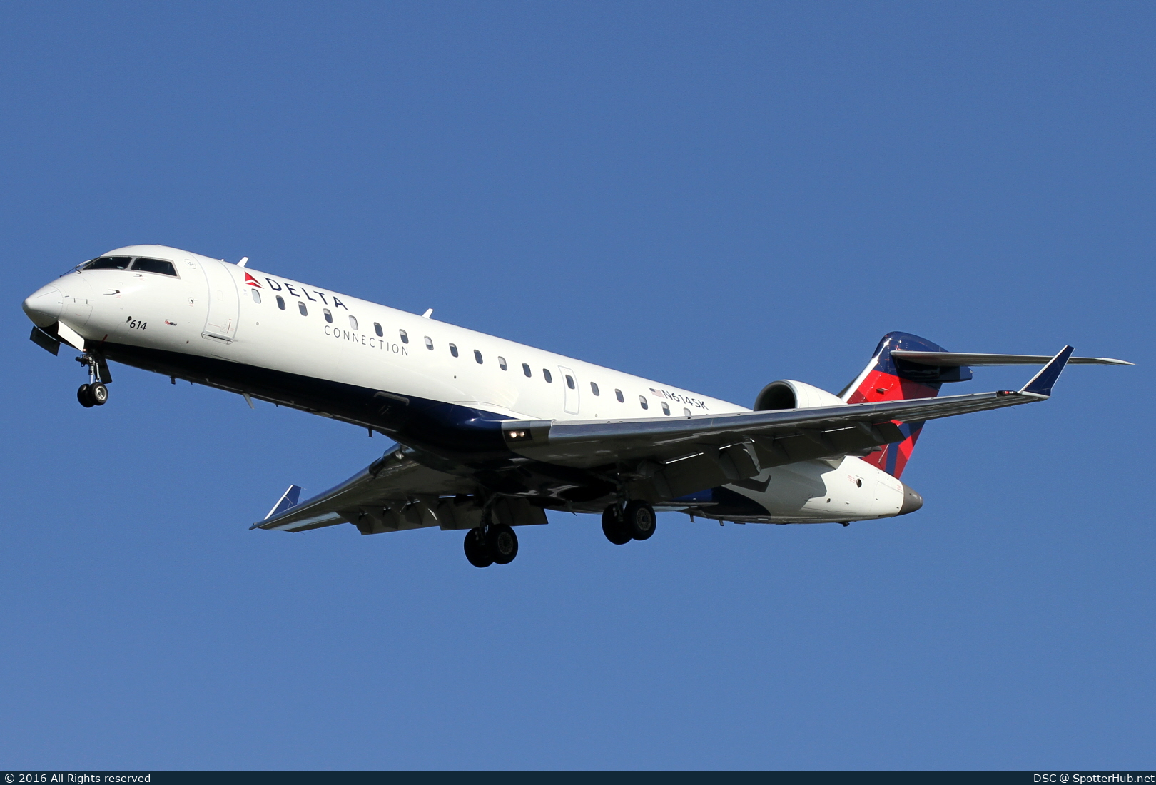 Photo of N614SK - Bombardier CRJ-701ER operated by Delta Connection (opb SkyWest Airlines)