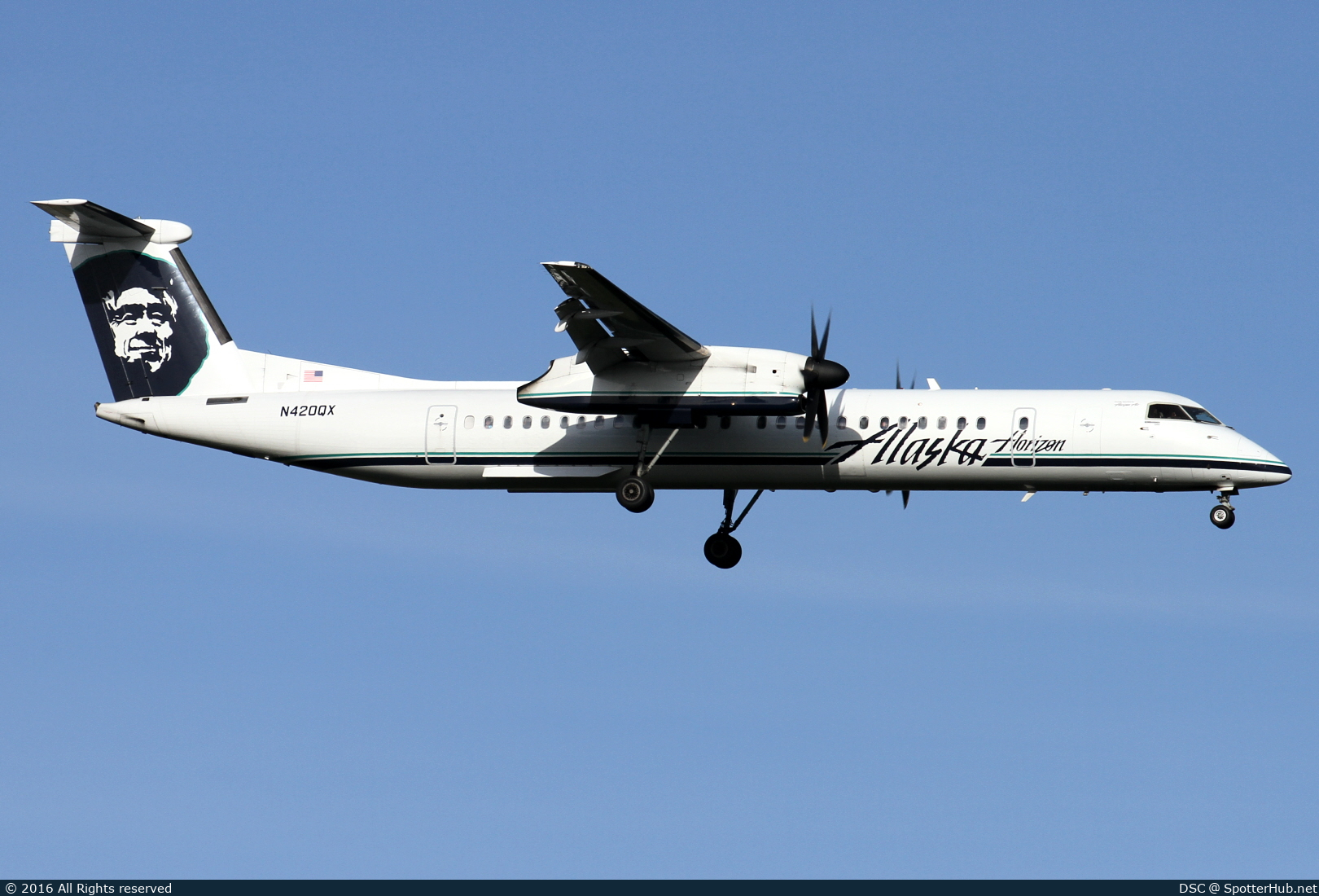 Photo of N420QX - Bombardier DHC-8-402 Dash 8 Q400 operated by Alaska Airlines (opb Horizon Air)
