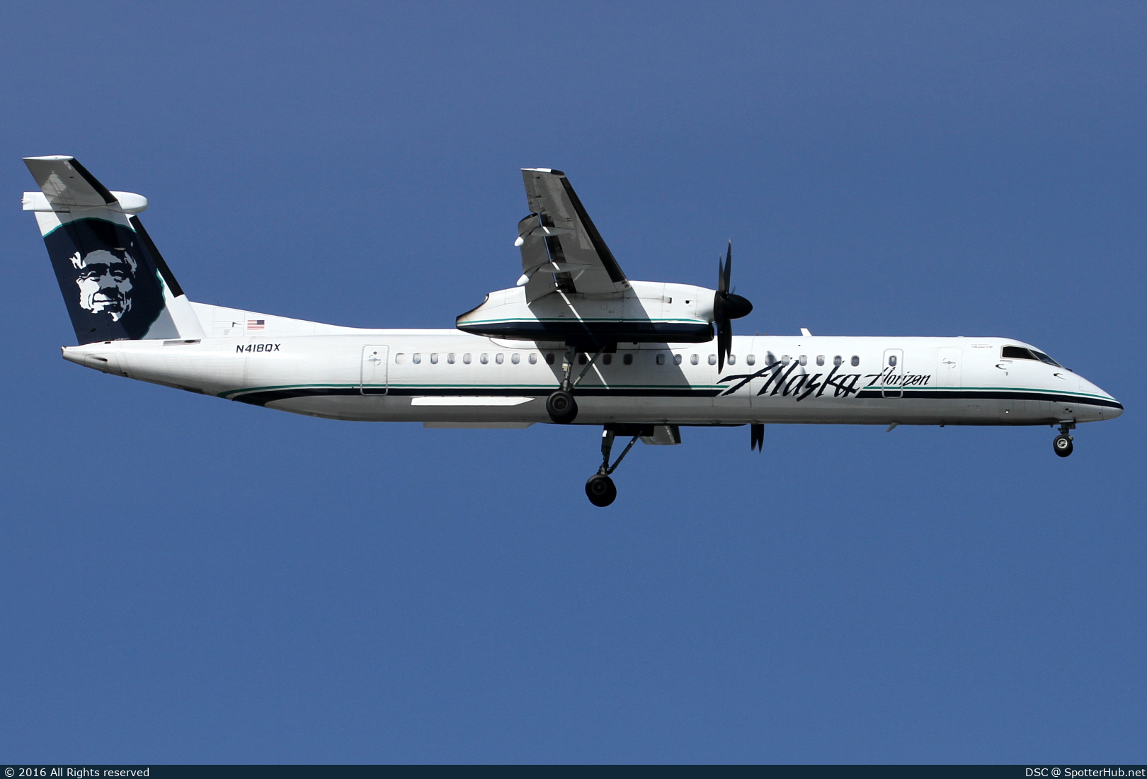 Photo of N418QX - Bombardier DHC-8-402 Dash 8 Q400 operated by Alaska Airlines (opb Horizon Air)