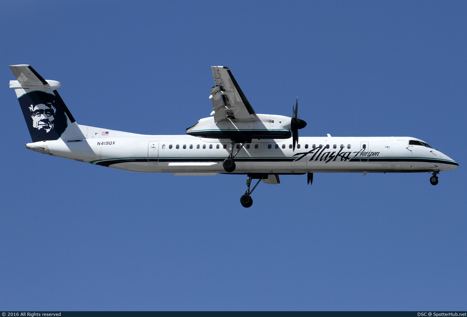 Photo of N419QX - Bombardier DHC-8-402 Dash 8 Q400 operated by Alaska Airlines (opb Horizon Air)
