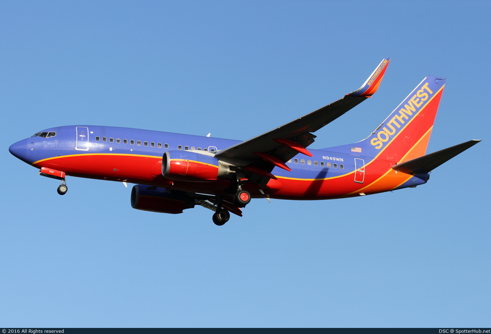 Photo of N949WN - Boeing 737-7H4 operated by Southwest Airlines