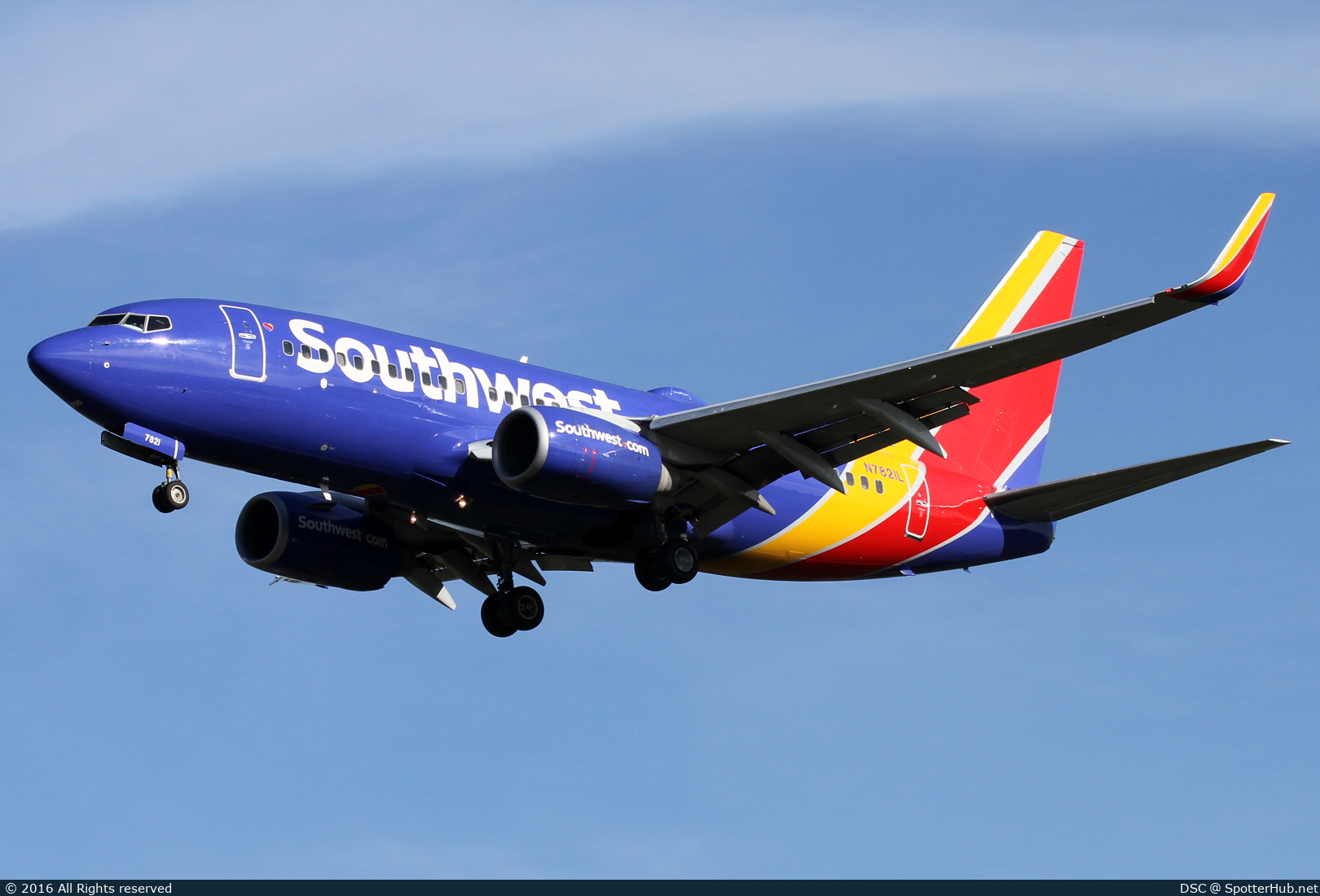 Photo of N7821L - Boeing 737-7CT operated by Southwest Airlines