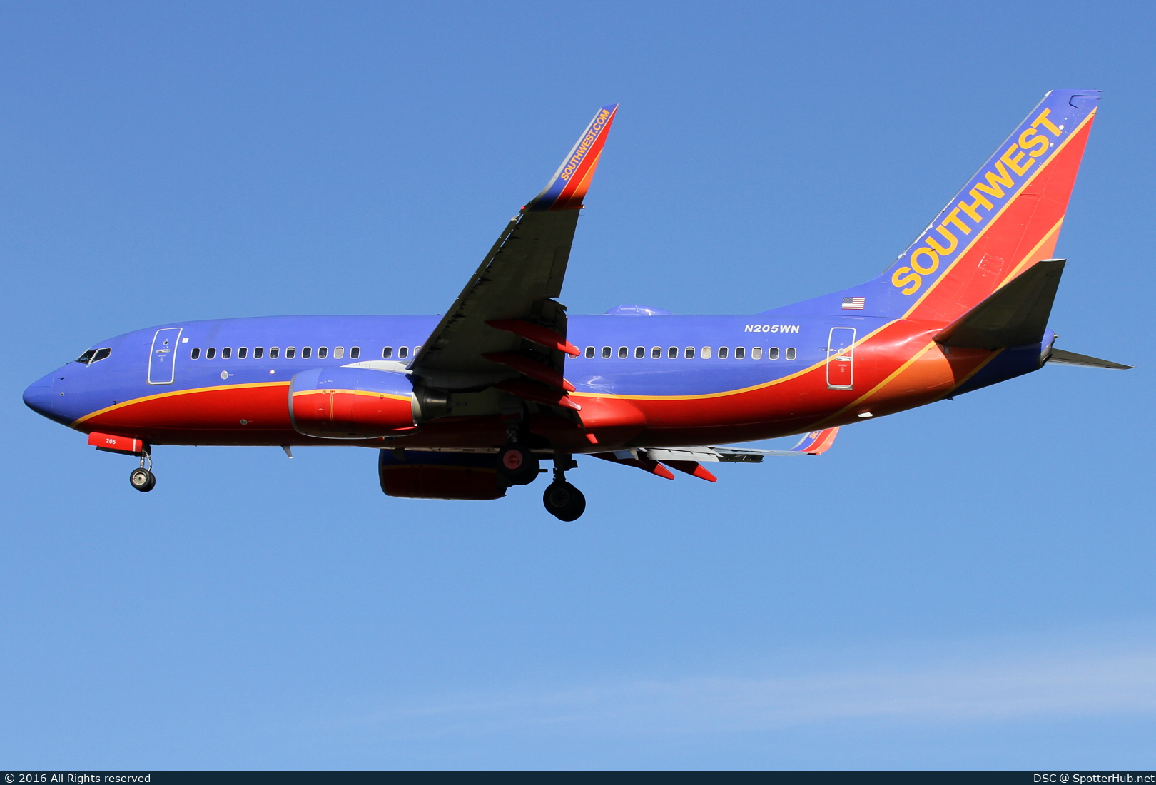 Photo of N205WN - Boeing 737-7H4 operated by Southwest Airlines