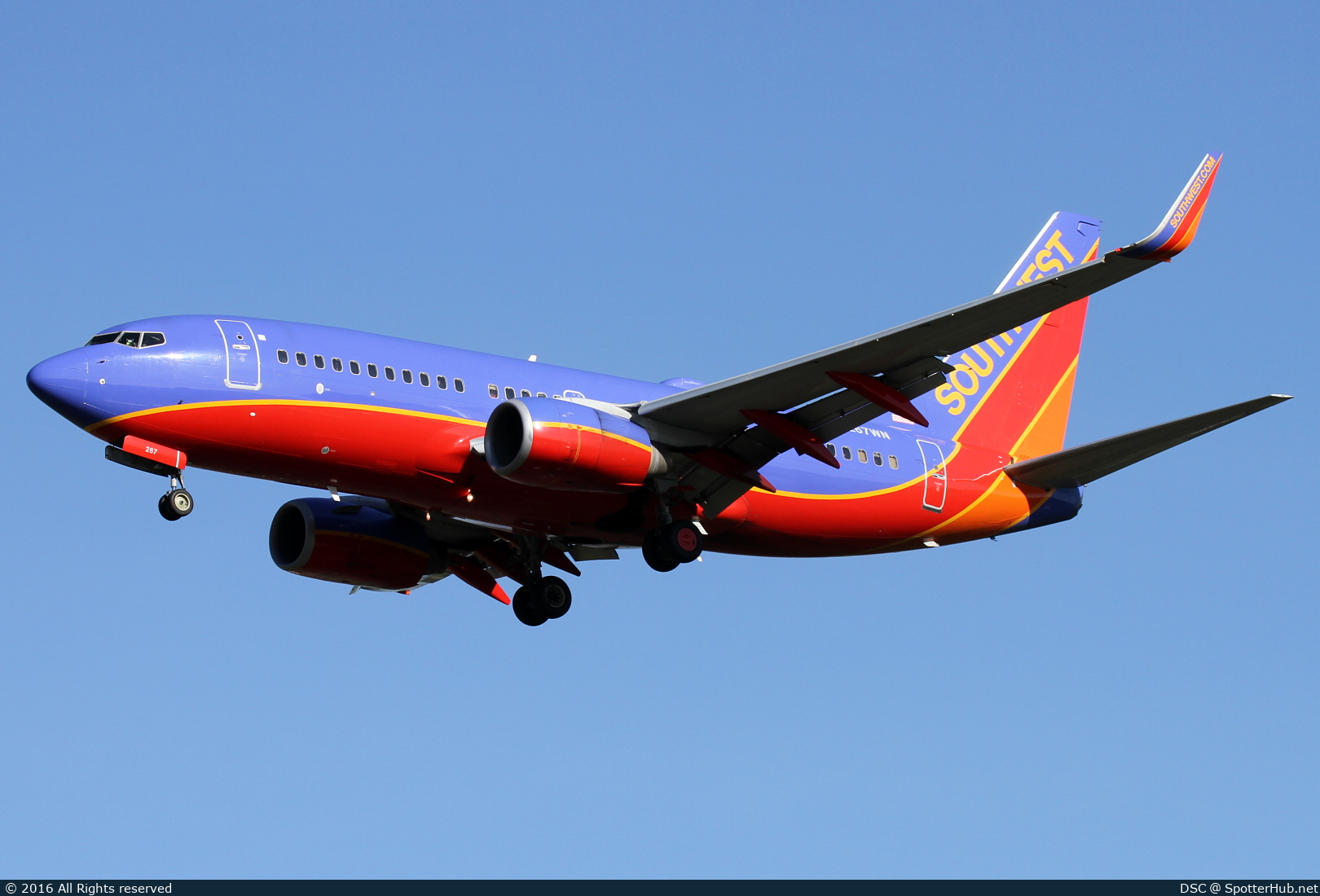 Photo of N267WN - Boeing 737-7H4 operated by Southwest Airlines