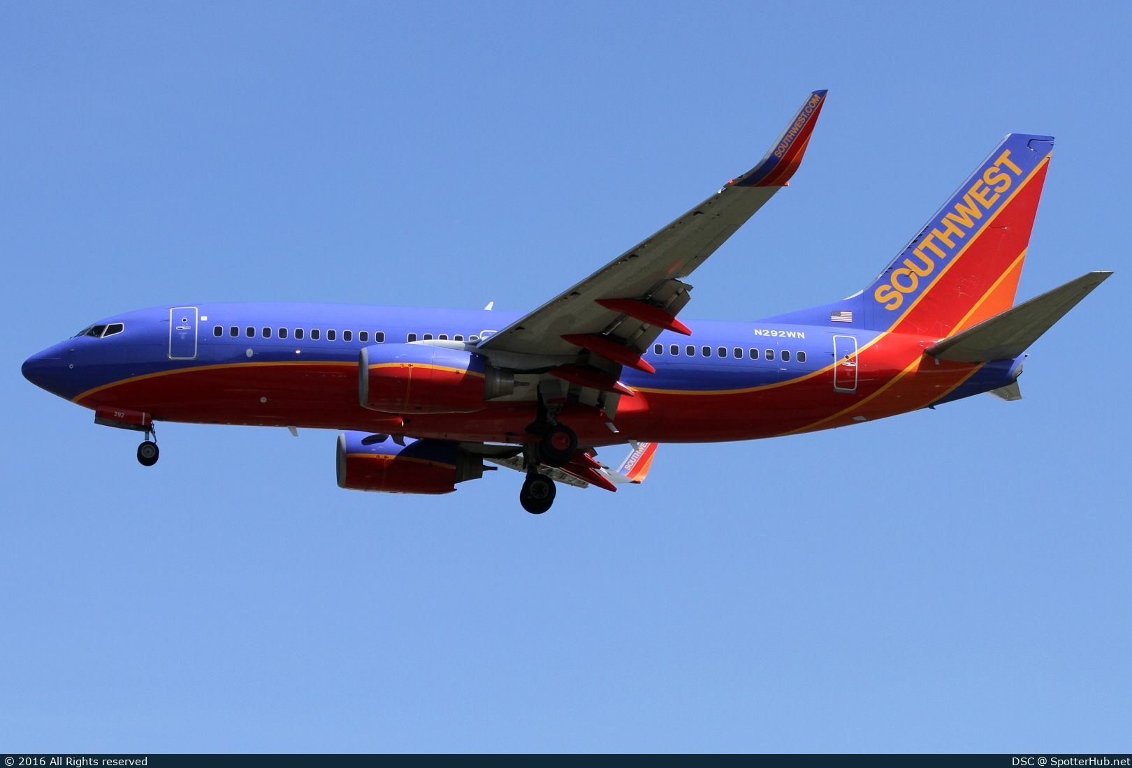Photo of N292WN - Boeing 737-7H4 operated by Southwest Airlines