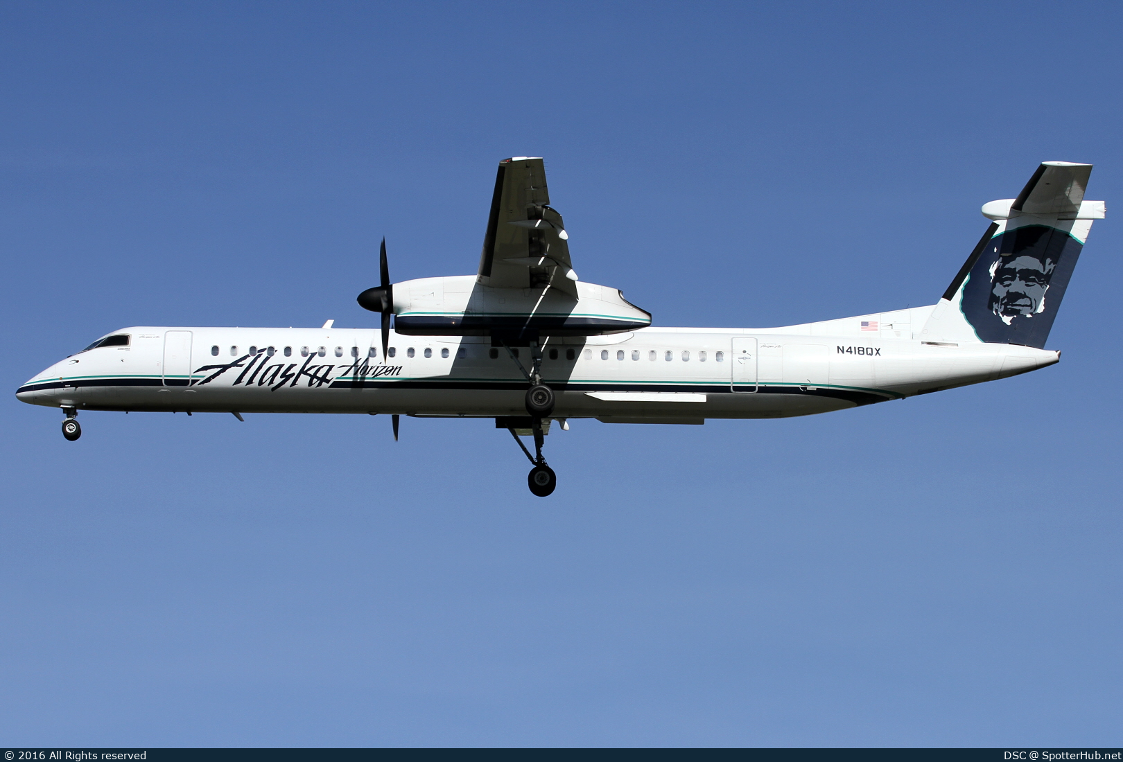 Photo of N418QX - Bombardier DHC-8-402 Dash 8 Q400 operated by Alaska Airlines (opb Horizon Air)