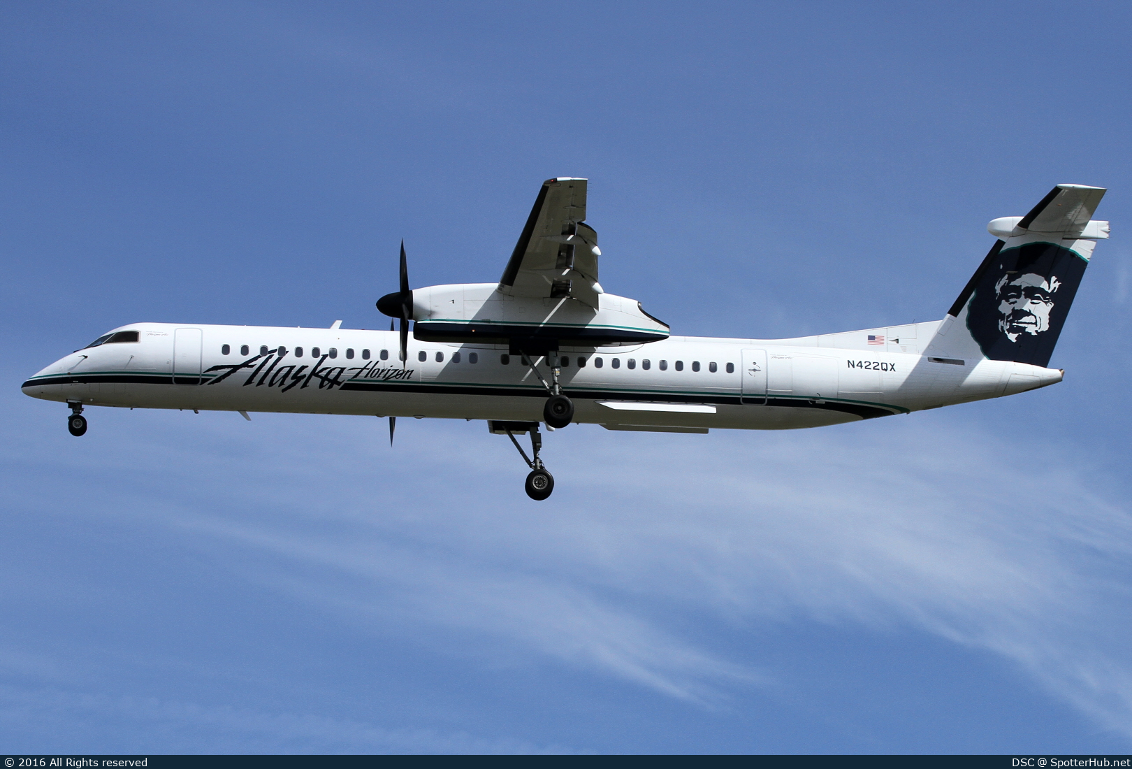 Photo of N422QX - Bombardier DHC-8-402 Dash 8 Q400 operated by Alaska Airlines (opb Horizon Air)