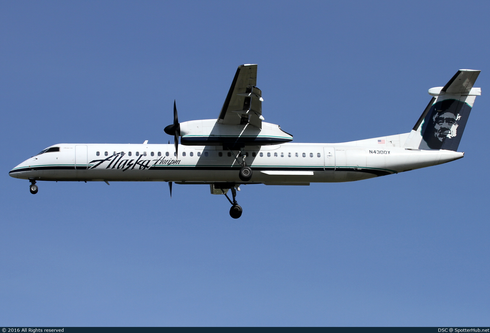 Photo of N430QX - Bombardier DHC-8-402 Dash 8 Q400 operated by Alaska Airlines (opb Horizon Air)