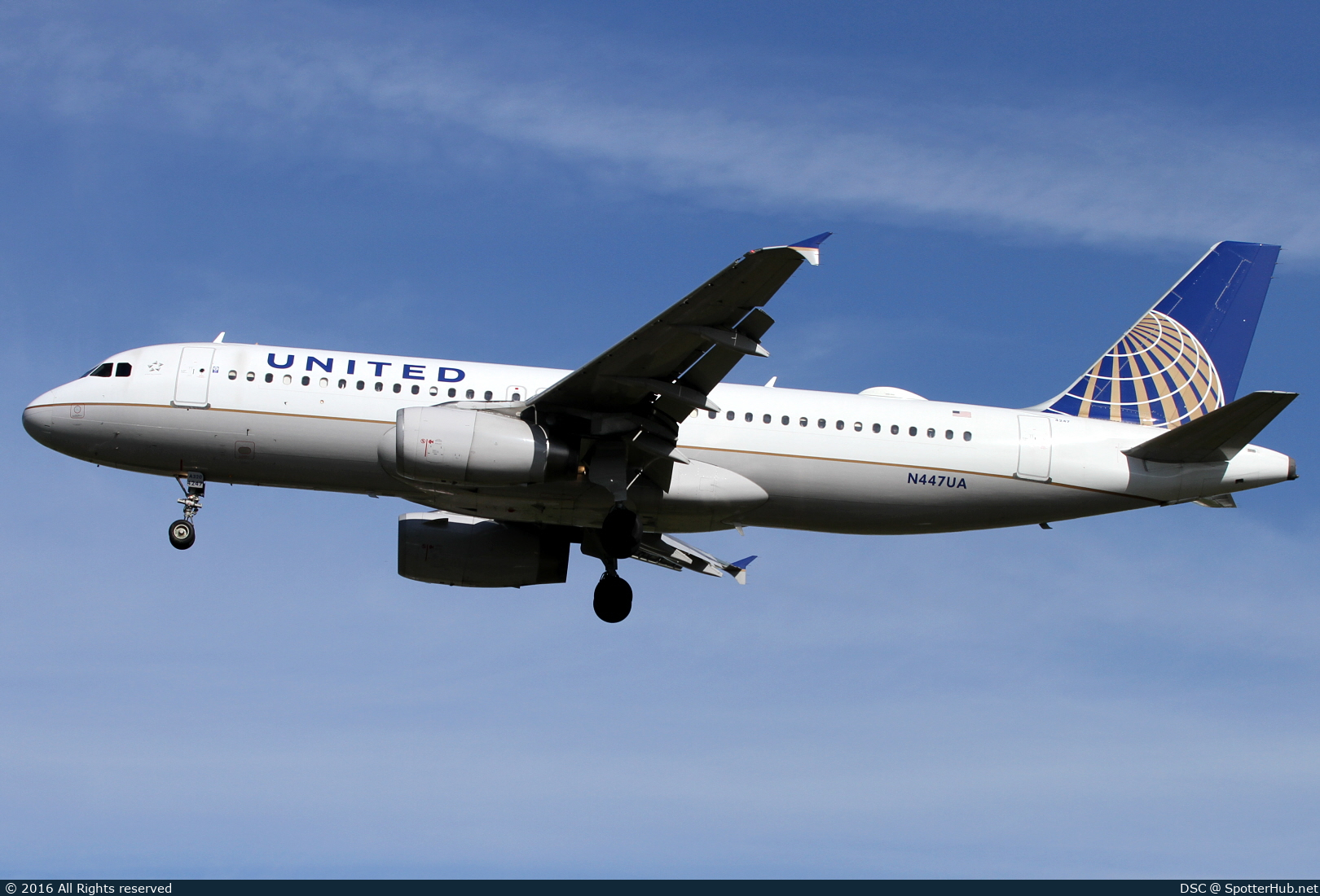 Photo of N447UA - Airbus A320-232 operated by United Airlines
