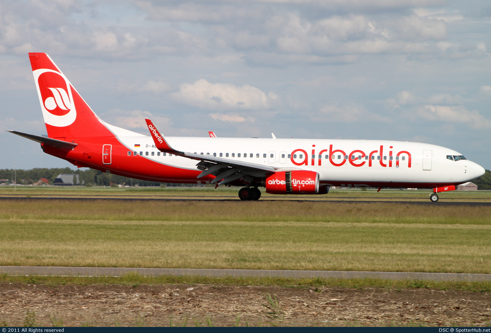 Photo of D-ABAF - Boeing 737-86J operated by Air Berlin