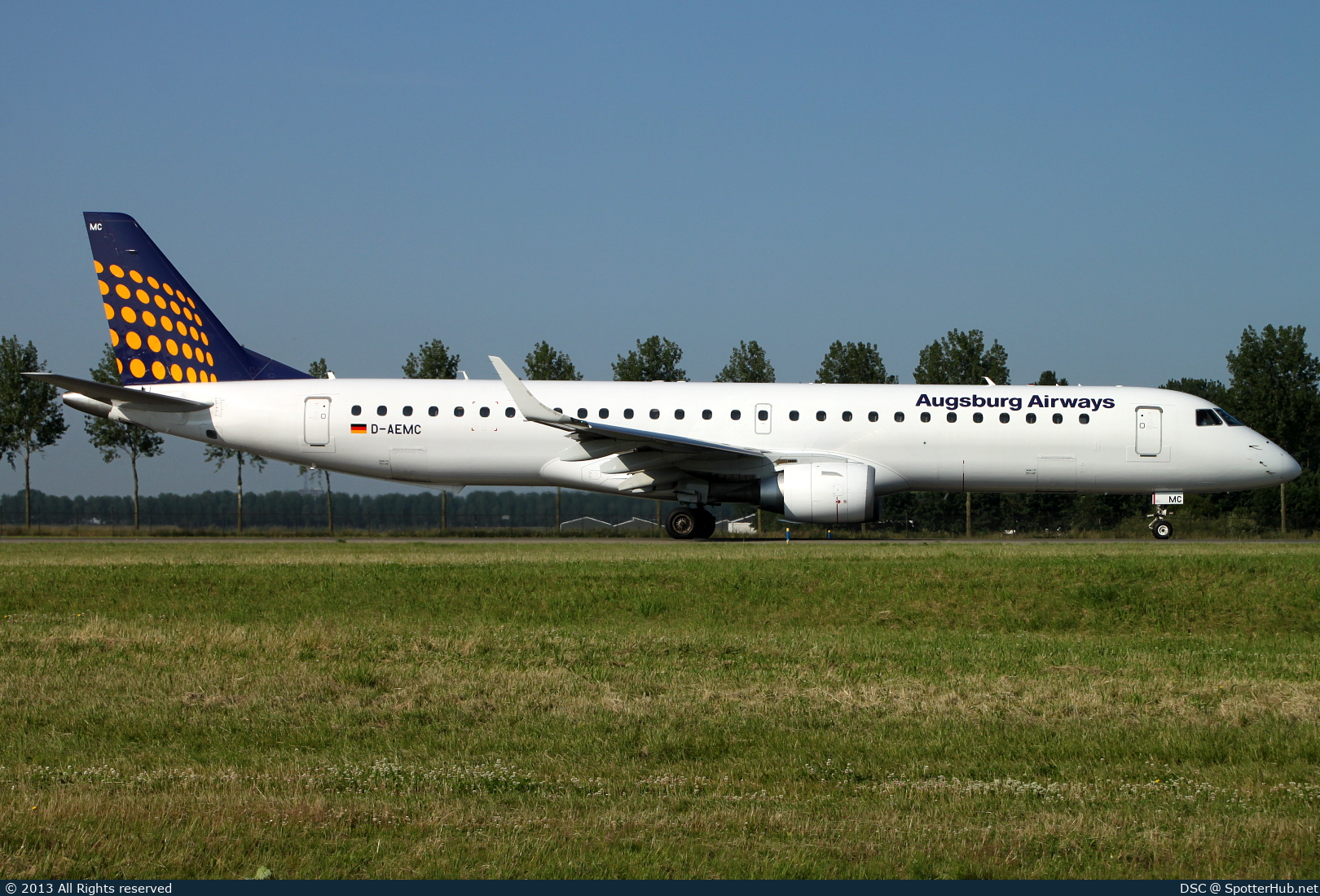 Photo of D-AEMC - Embraer ERJ-195LR operated by Augsburg Airways