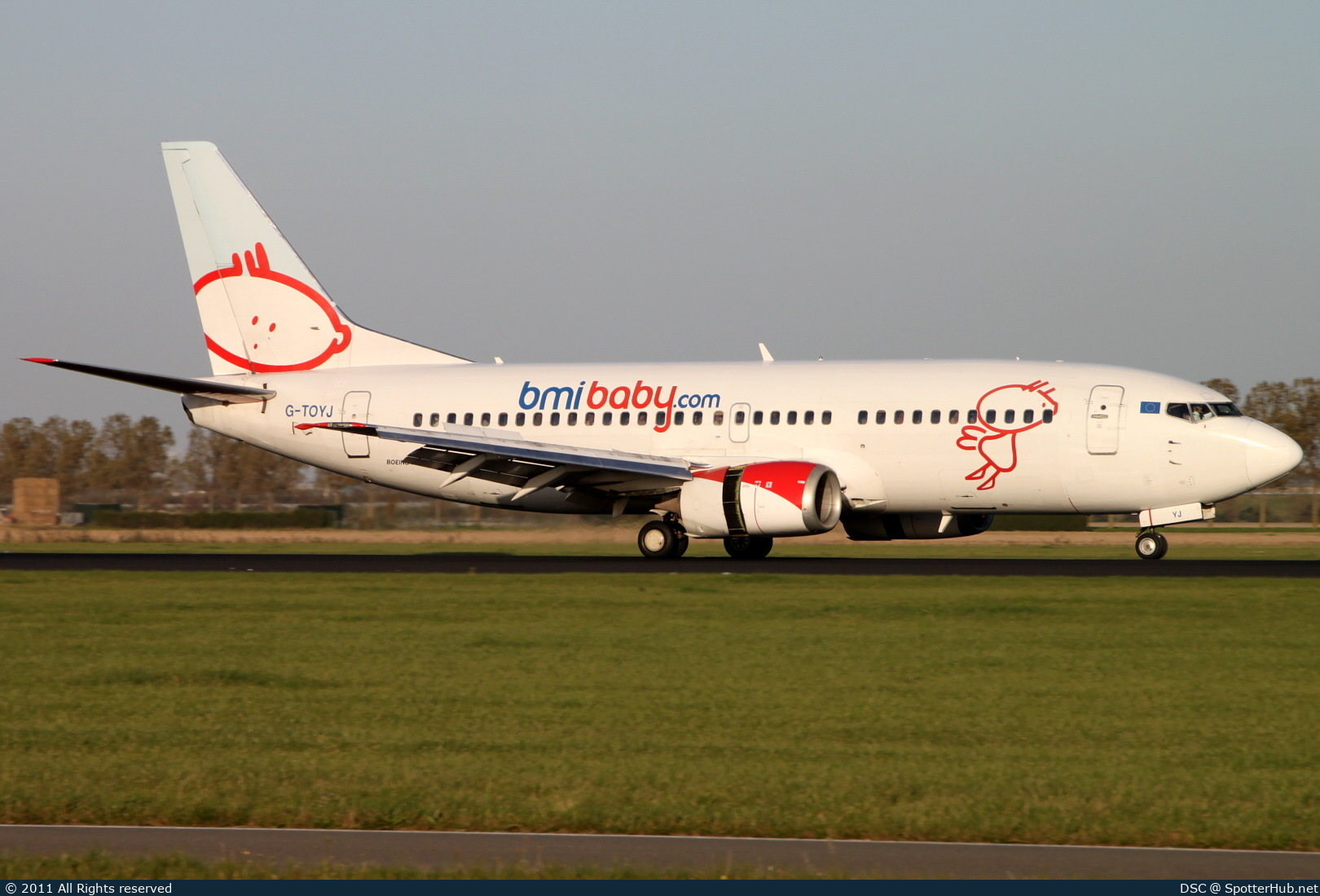 Photo of G-TOYJ - Boeing 737-36M operated by bmibaby
