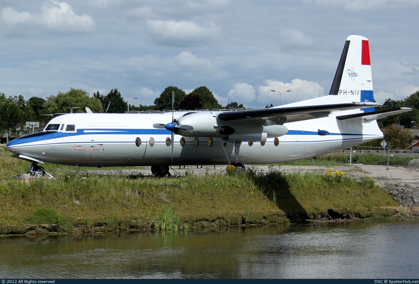 Photo of PH-NIV - Fokker F27-500 Friendship operated by Fokker