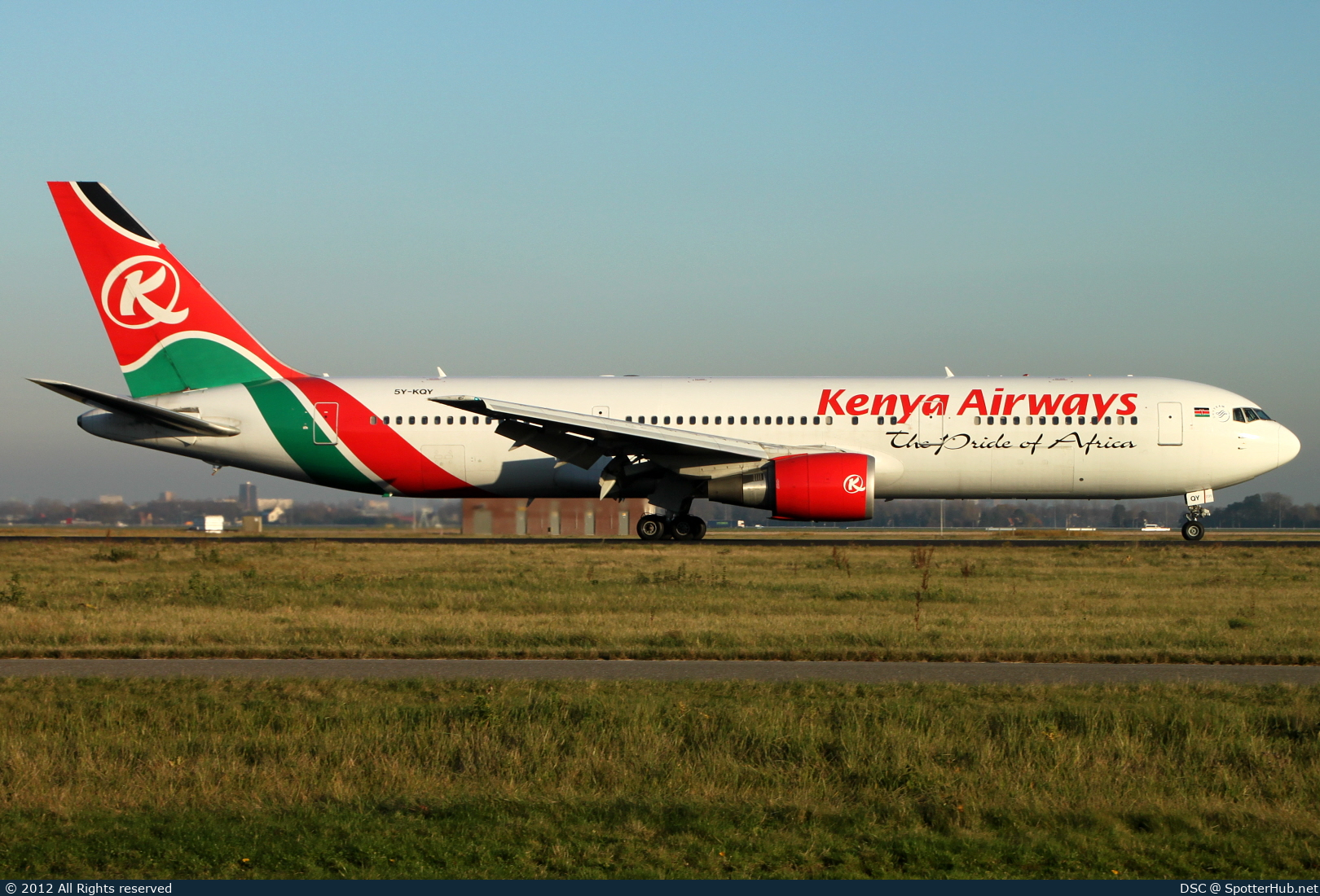 Photo of 5Y-KQY - Boeing 767-36N(ER) operated by Kenya Airways
