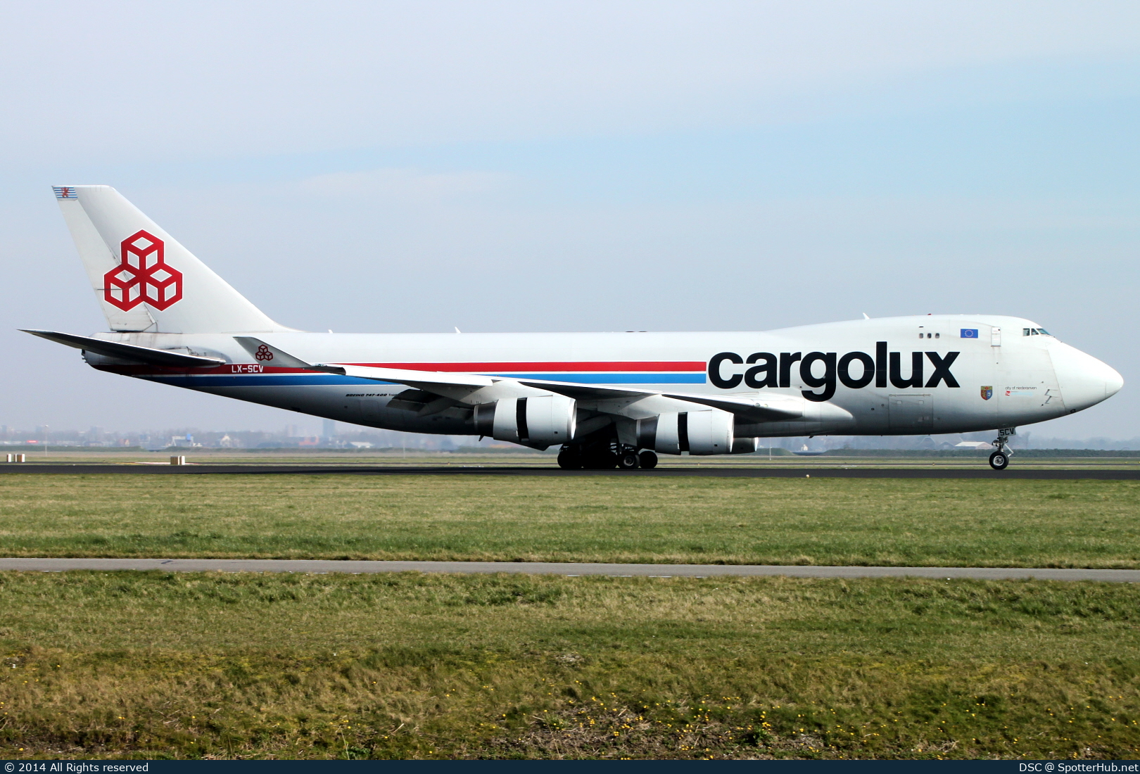 Photo of LX-SCV - Boeing 747-4R7F operated by Cargolux