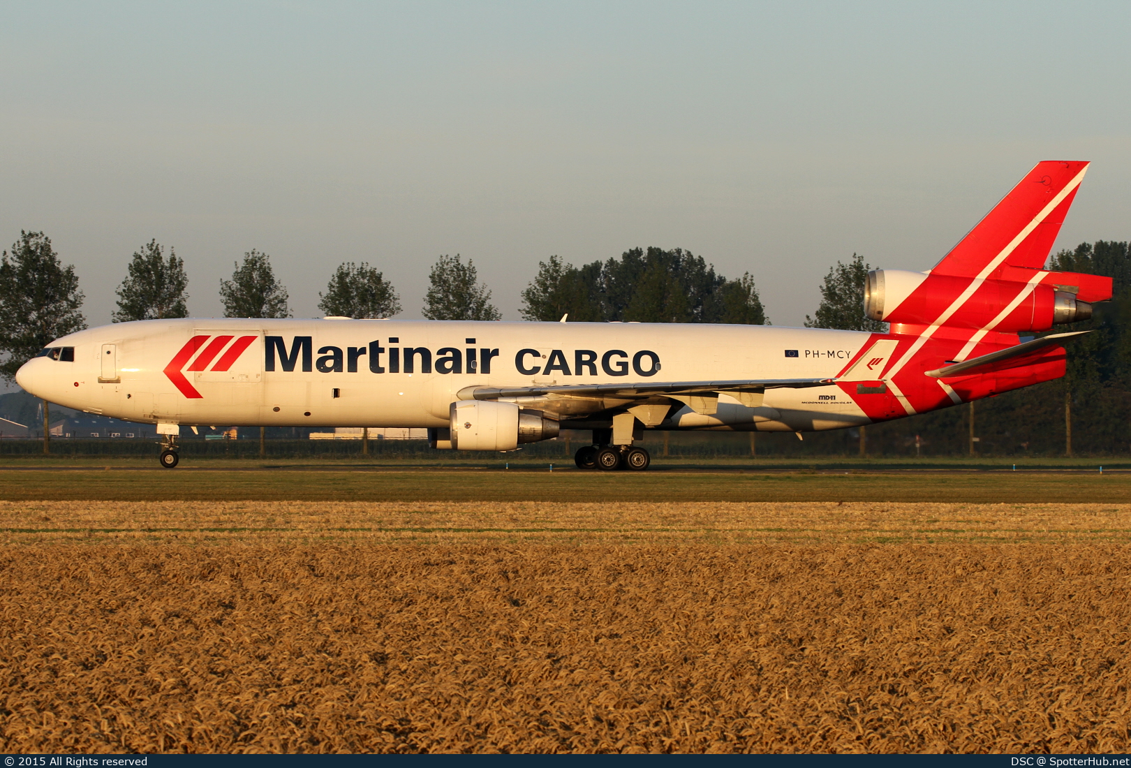 Photo of PH-MCY - McDonnell Douglas MD-11(F) operated by Martinair Cargo
