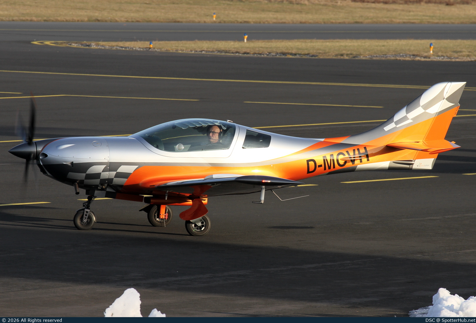 Photo of D-MCVH - JMB VL-3-Evolution RG operated by Private
