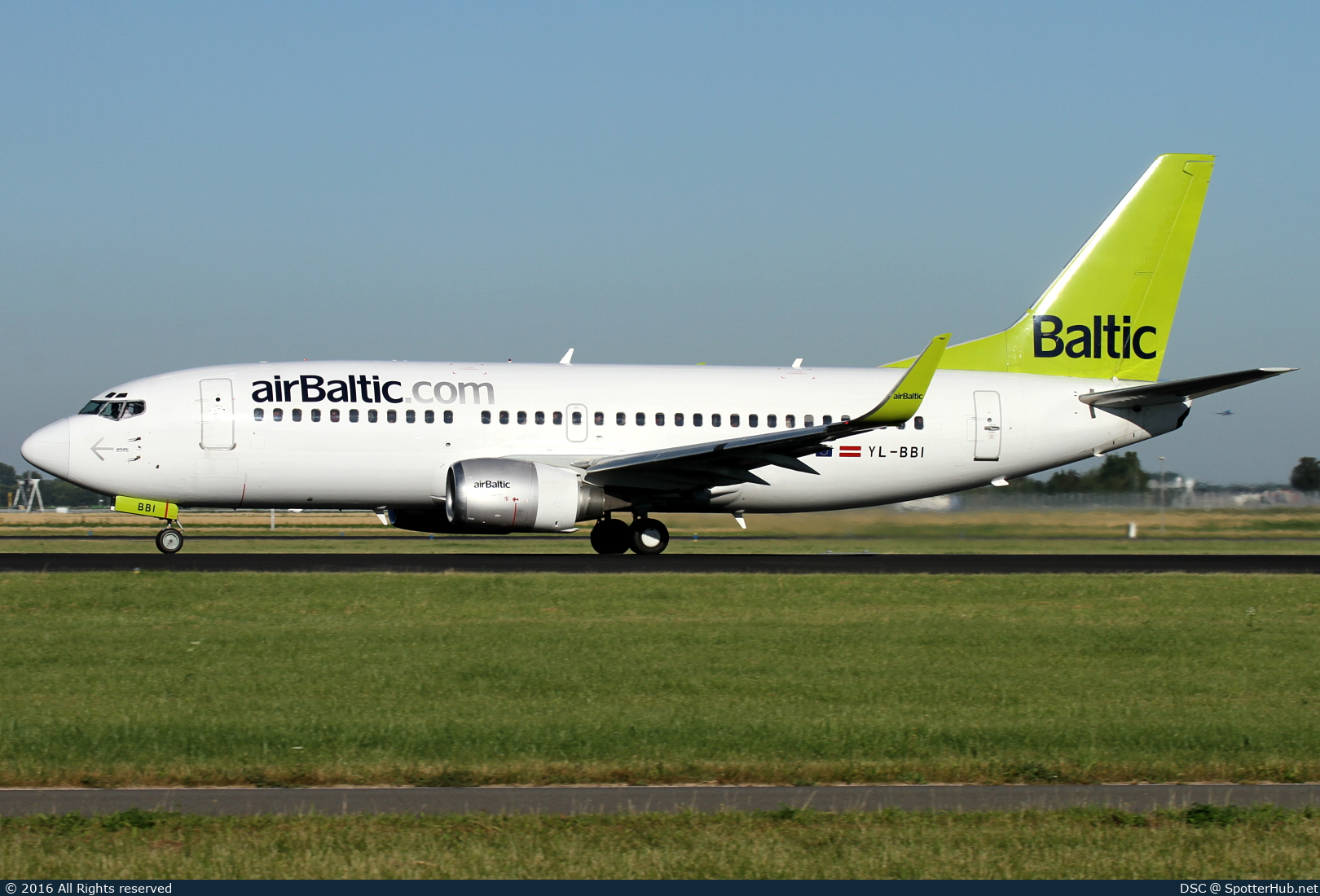 Photo of YL-BBI - Boeing 737-33A operated by airBaltic