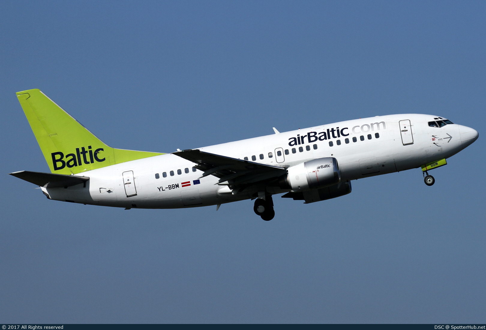 Photo of YL-BBM - Boeing 737-522 operated by airBaltic
