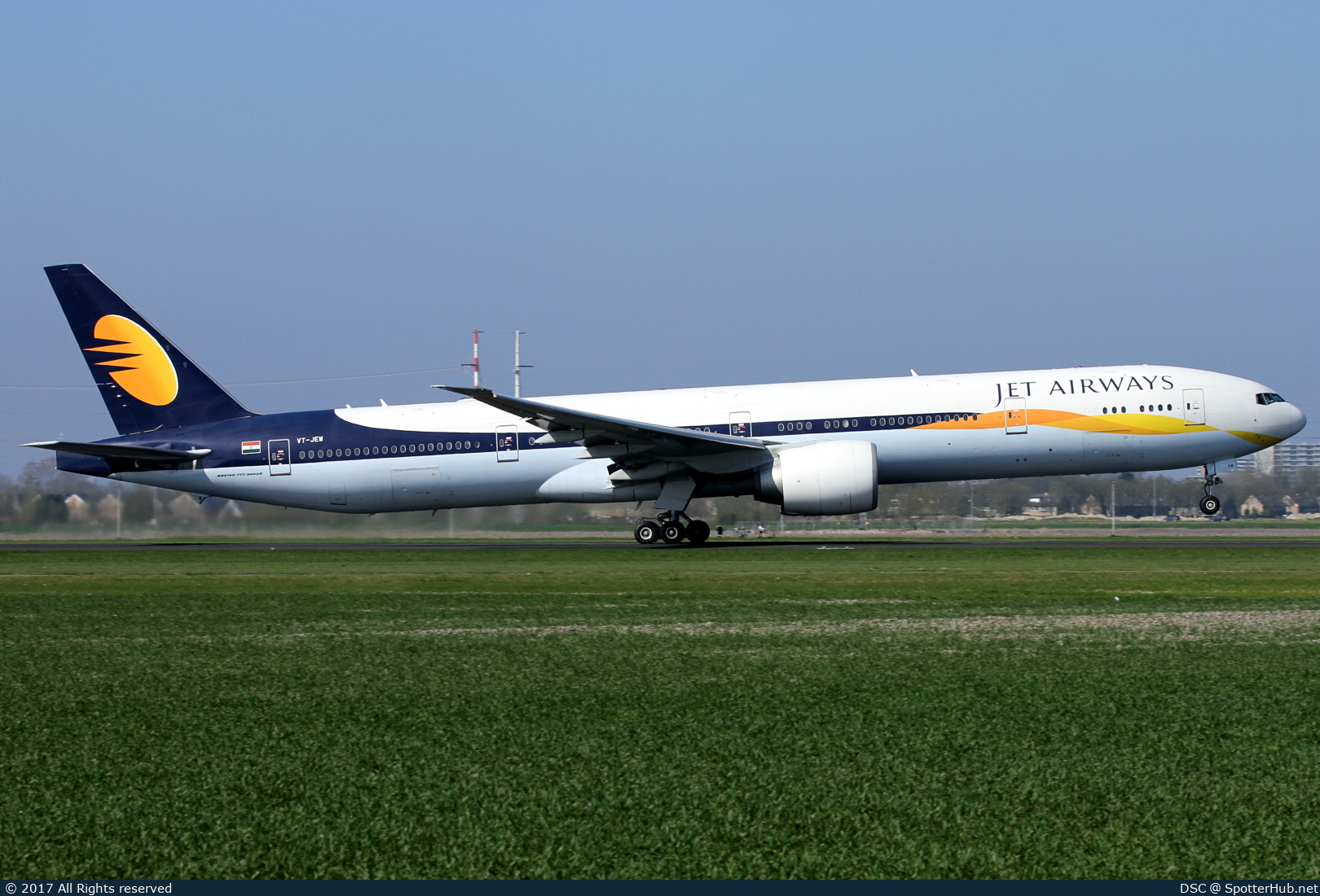 Photo of VT-JEW - Boeing 777-35R(ER) operated by Jet Airways