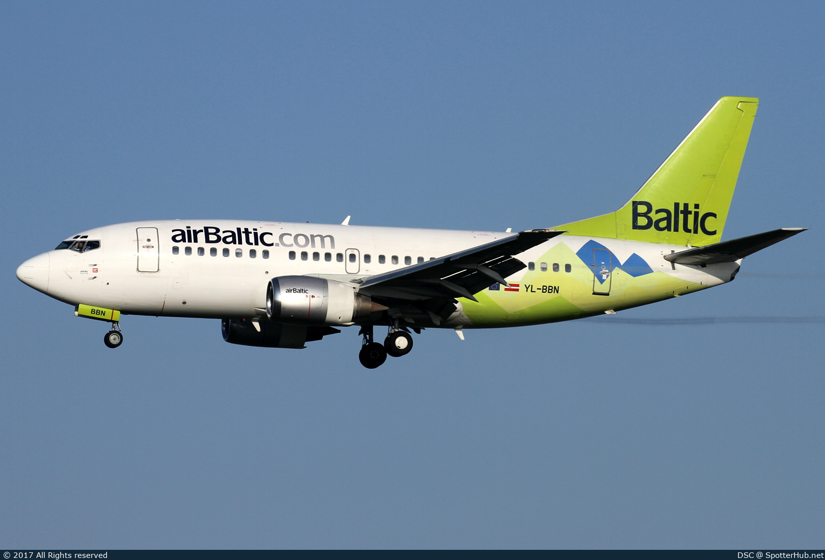 Photo of YL-BBN - Boeing 737-522 operated by airBaltic