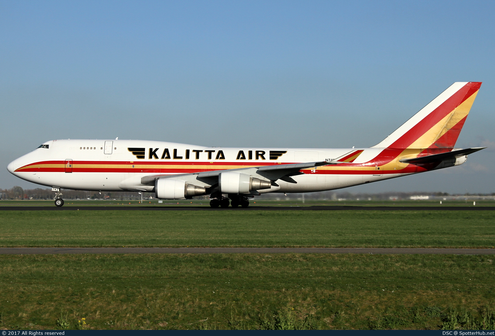 Photo of N742CK - Boeing 747-446(BCF) operated by Kalitta Air
