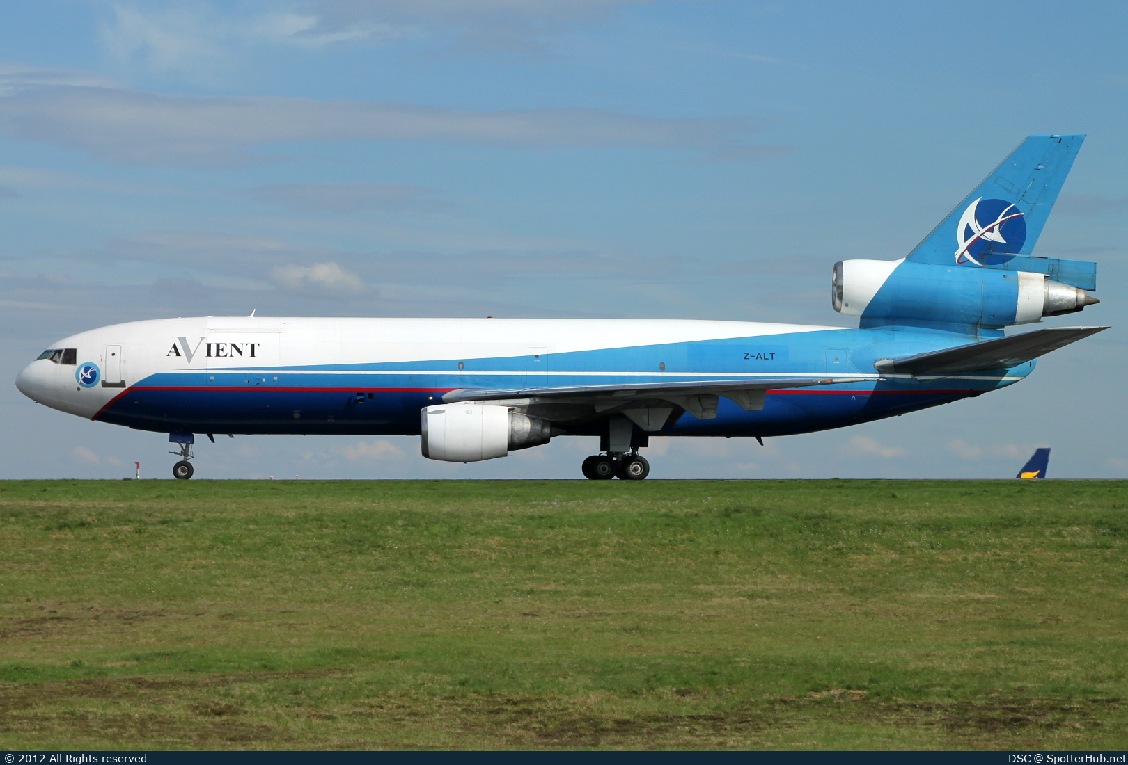 Photo of Z-ALT - McDonnell Douglas DC-10-30(F) operated by Avient Aviation