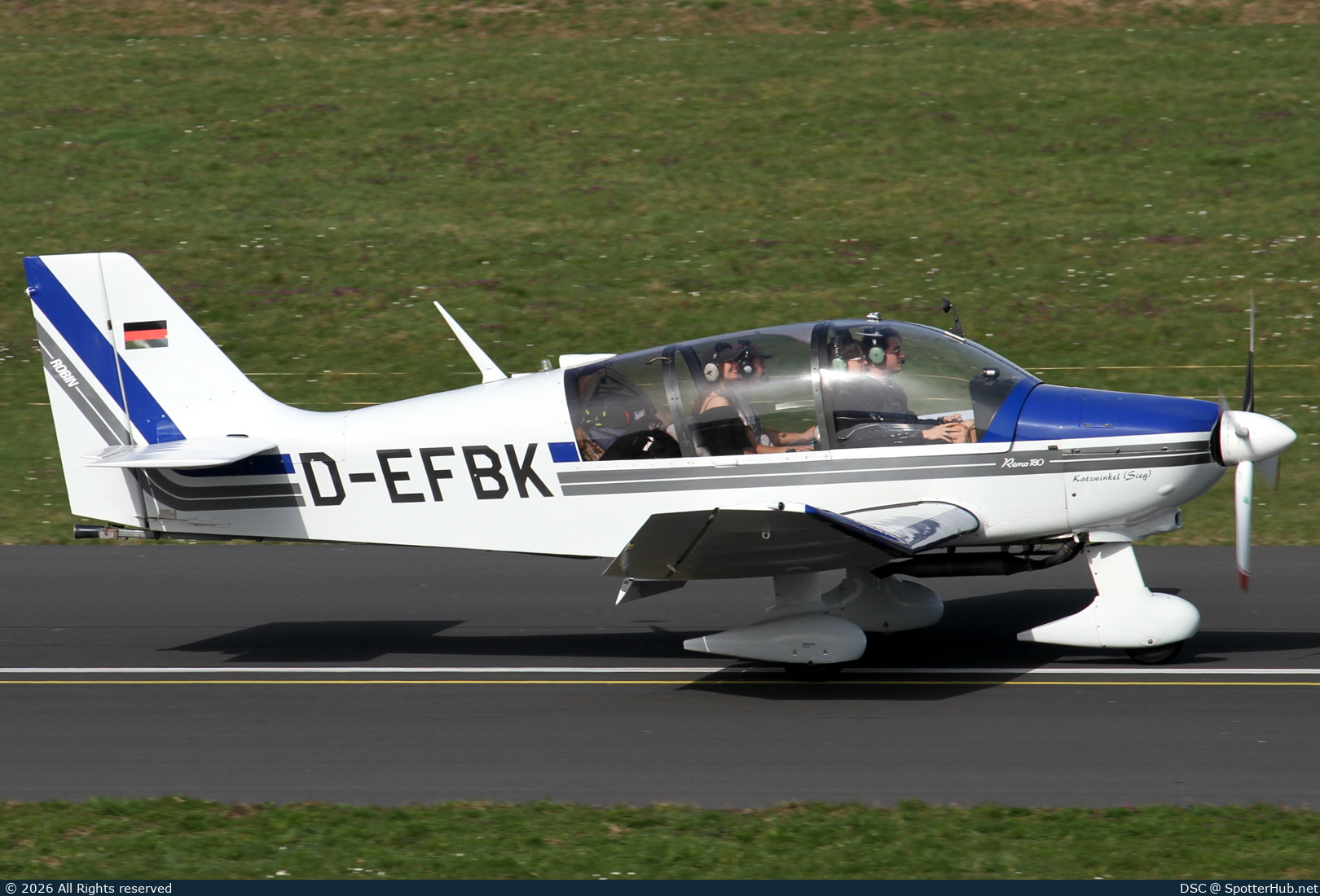 Photo of D-EFBK - Robin DR400/180R Remorqueur operated by Segelflugclub Betzdorf-Kirchen
