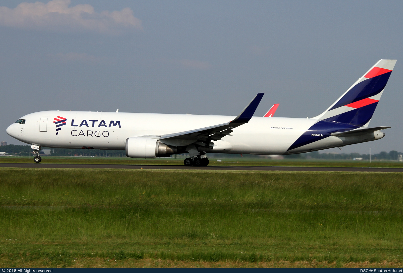 Photo of N534LA - Boeing 767-316F(ER) operated by LATAM Cargo