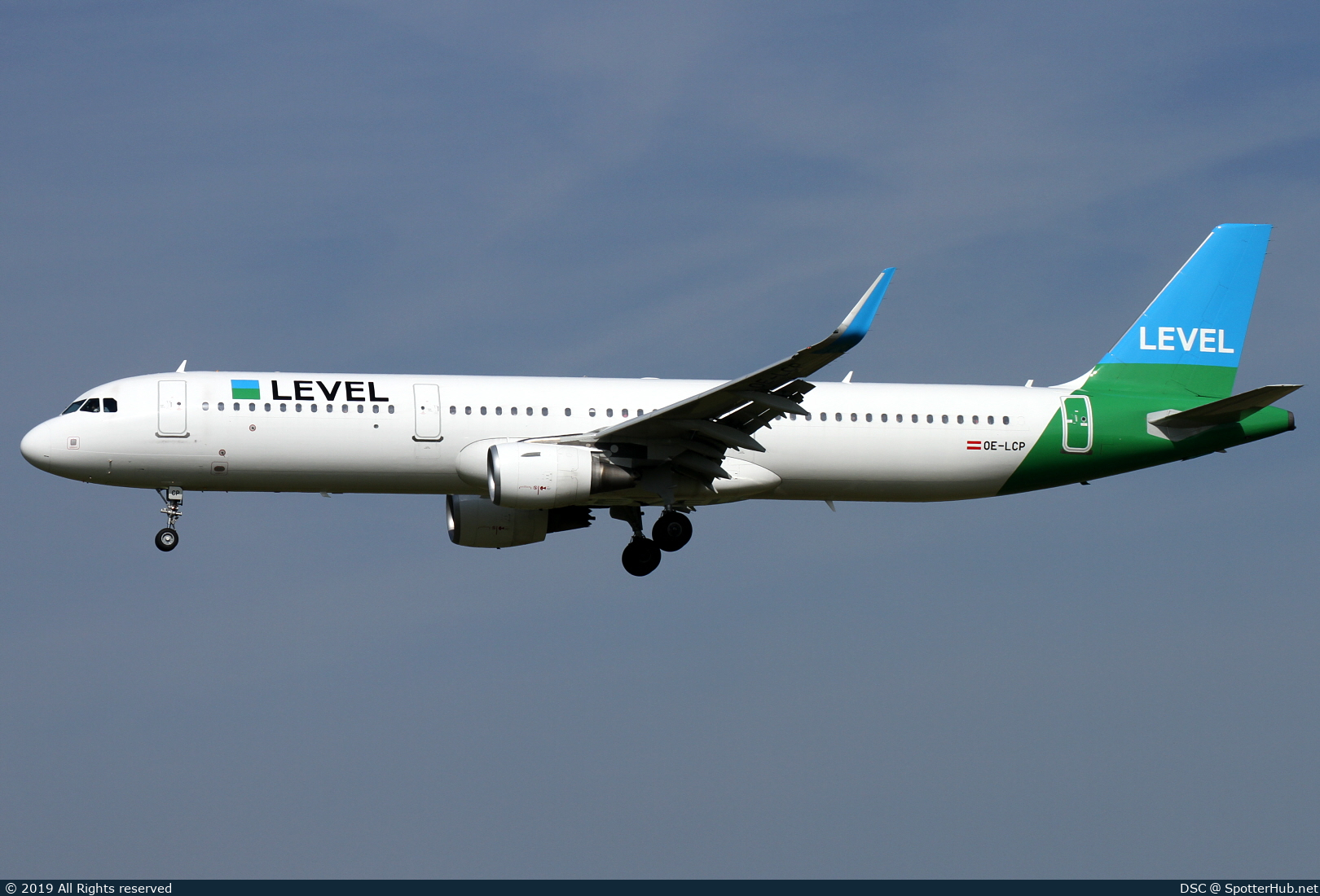 Photo of OE-LCP - Airbus A321-211 operated by LEVEL Europe