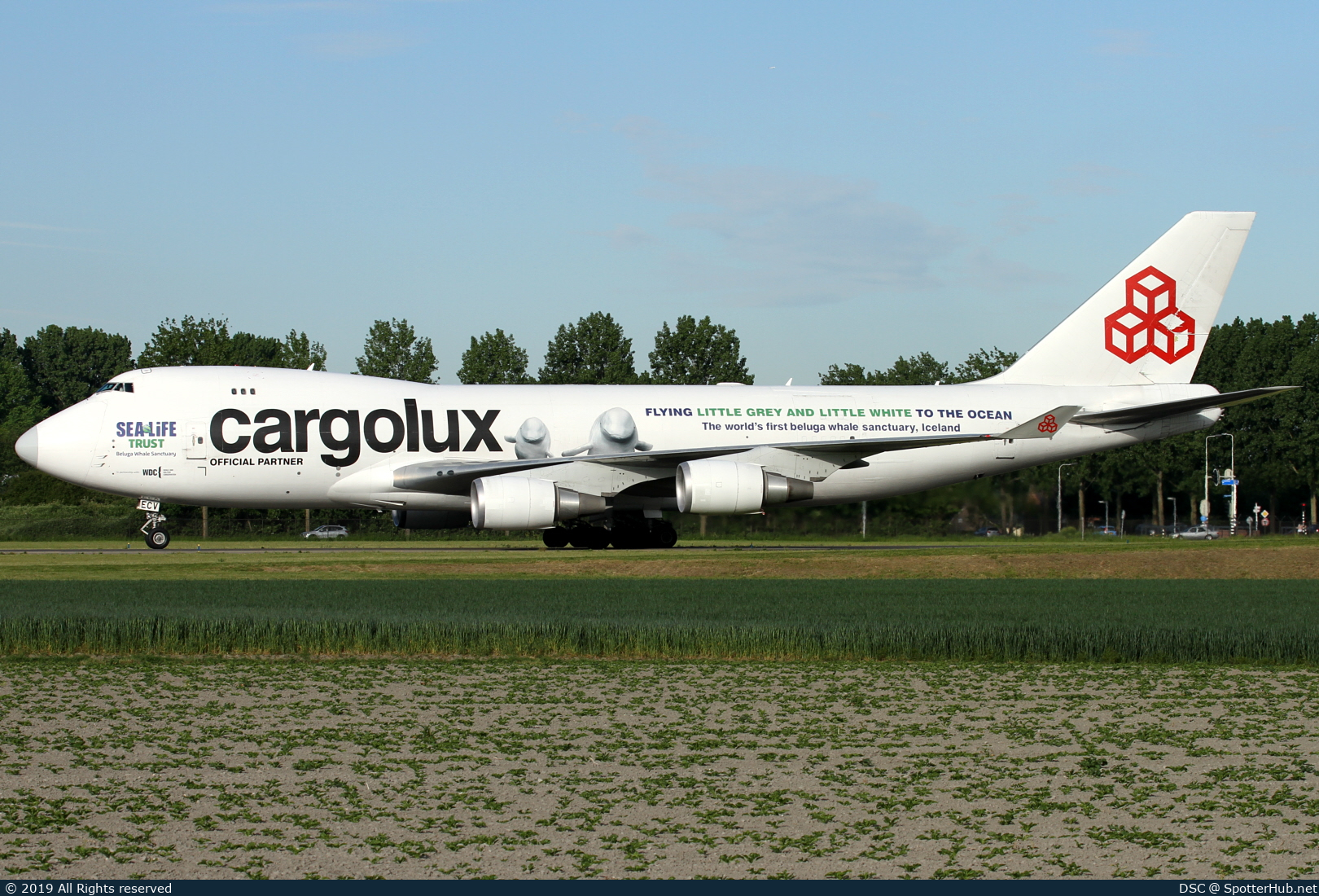 Photo of LX-ECV - Boeing 747-4HQF(ER) operated by Cargolux