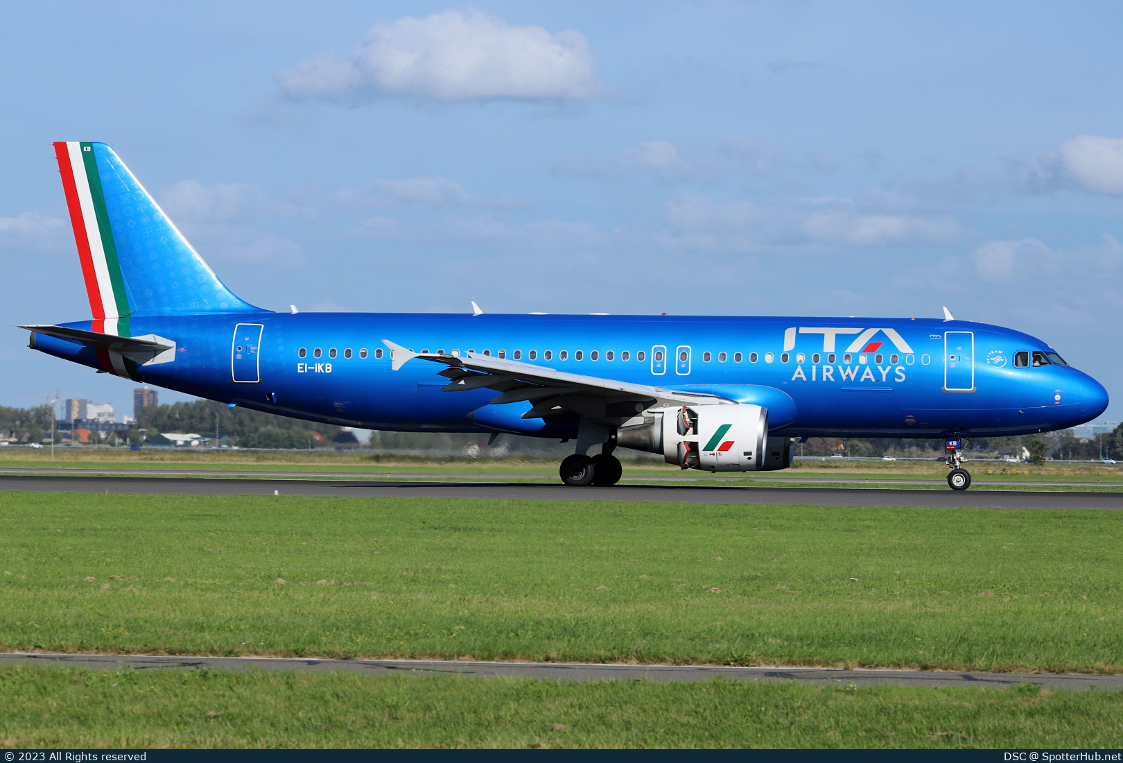 Photo of EI-IKB - Airbus A320-214 operated by ITA Airways
