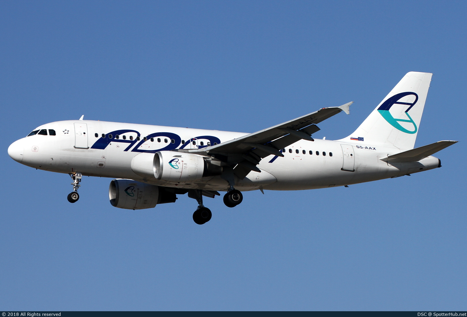 Photo of S5-AAX - Airbus A319-111 operated by Adria Airways