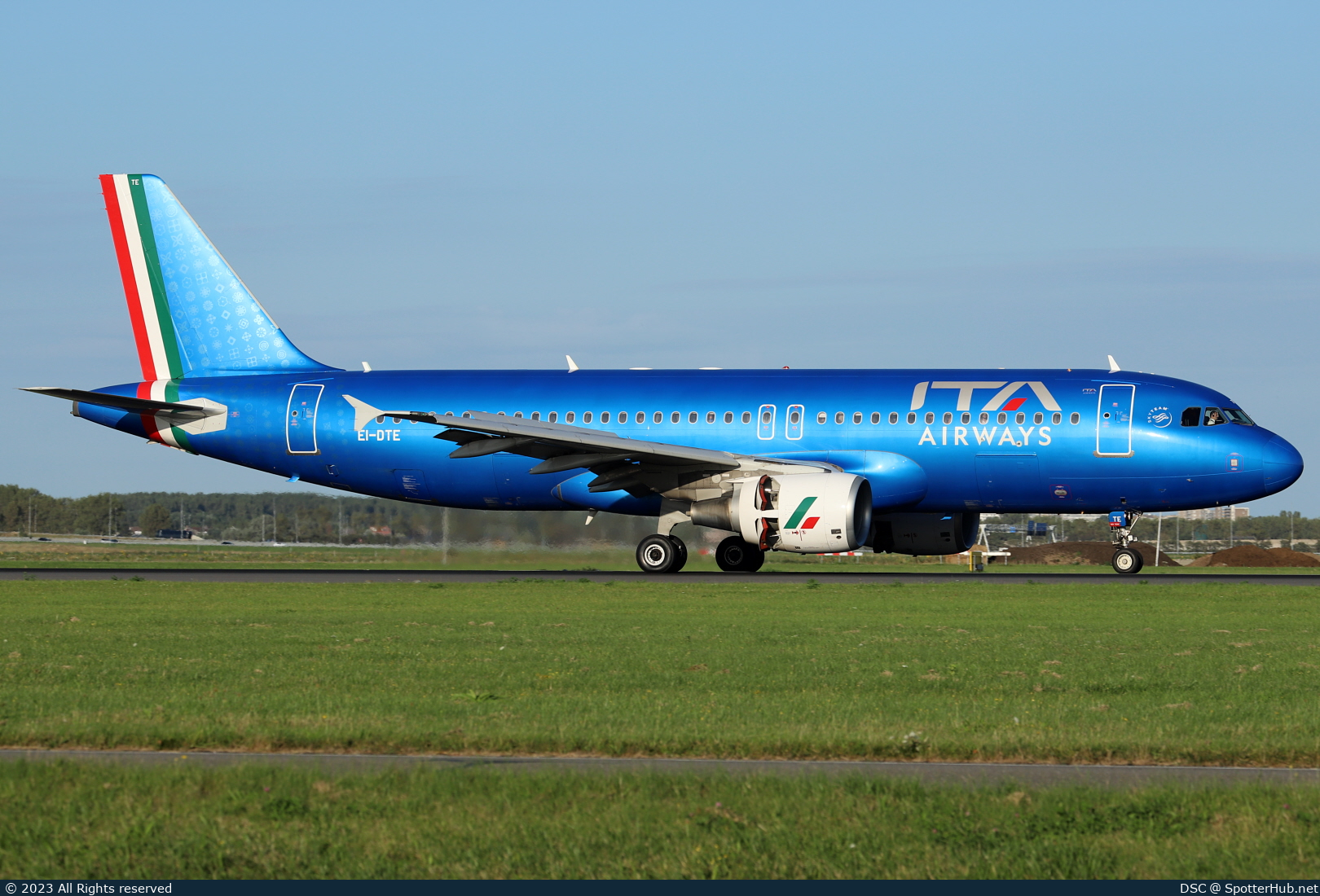 Photo of EI-DTE - Airbus A320-216 operated by ITA Airways