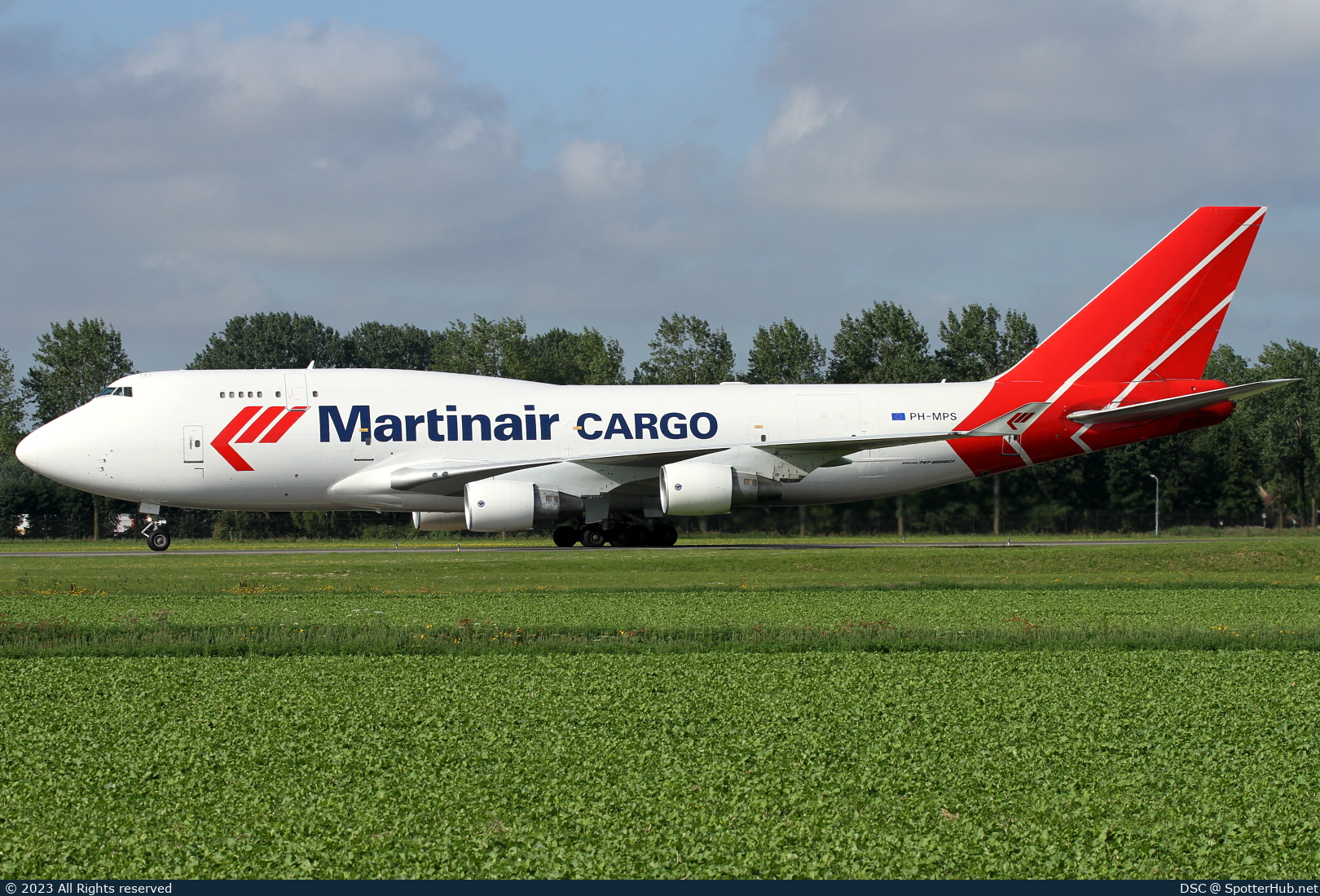Photo of PH-MPS - Boeing 747-412(BCF) operated by Martinair Cargo