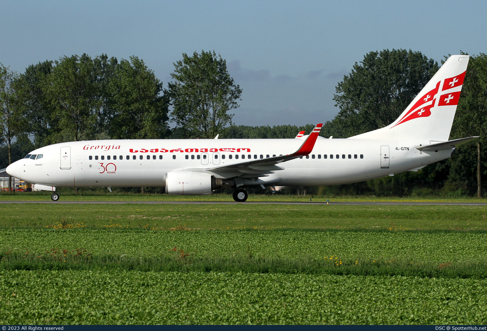 Photo of 4L-GTN - Boeing 737-883 operated by Georgian Airways