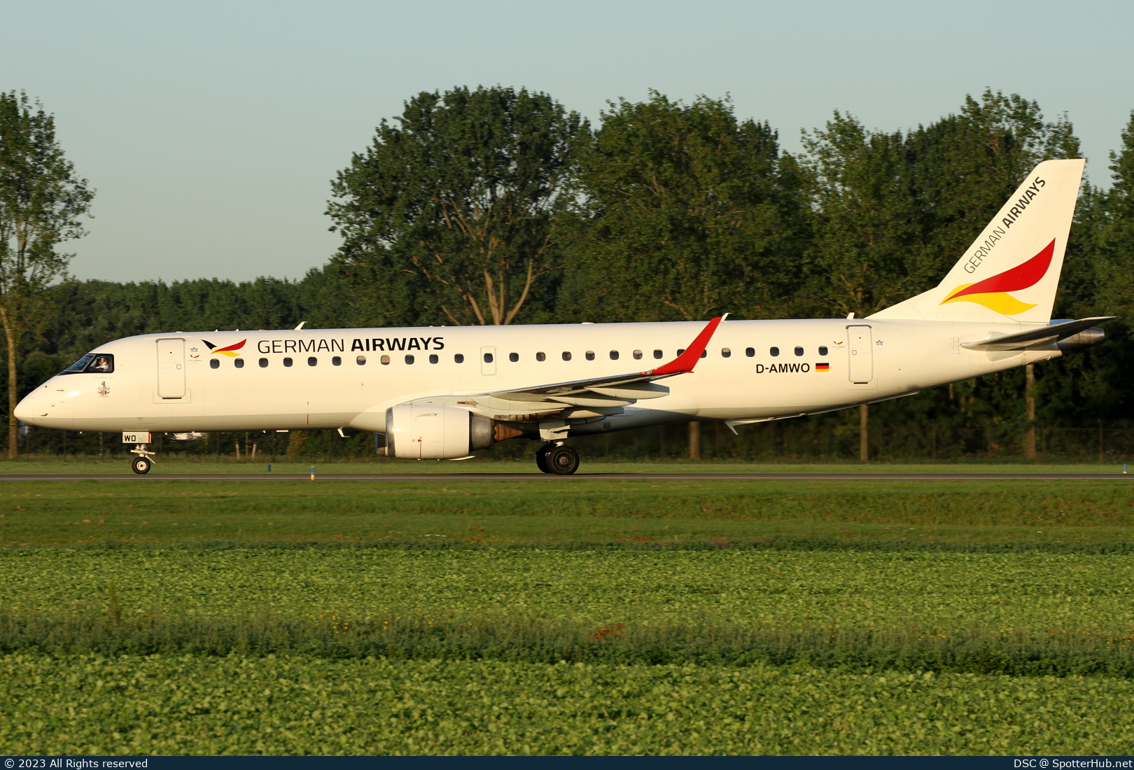 Photo of D-AMWO - Embraer ERJ-190AR operated by German Airways