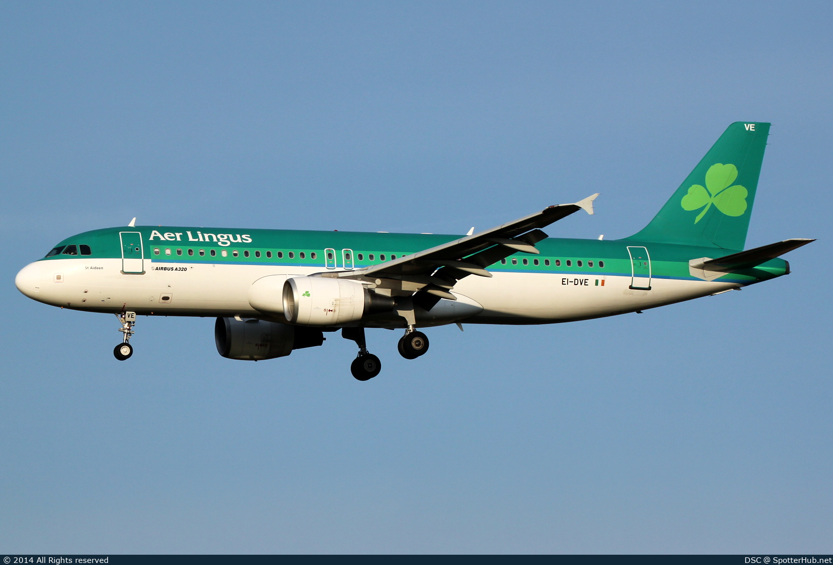 Photo of EI-DVE - Airbus A320-214 operated by Aer Lingus