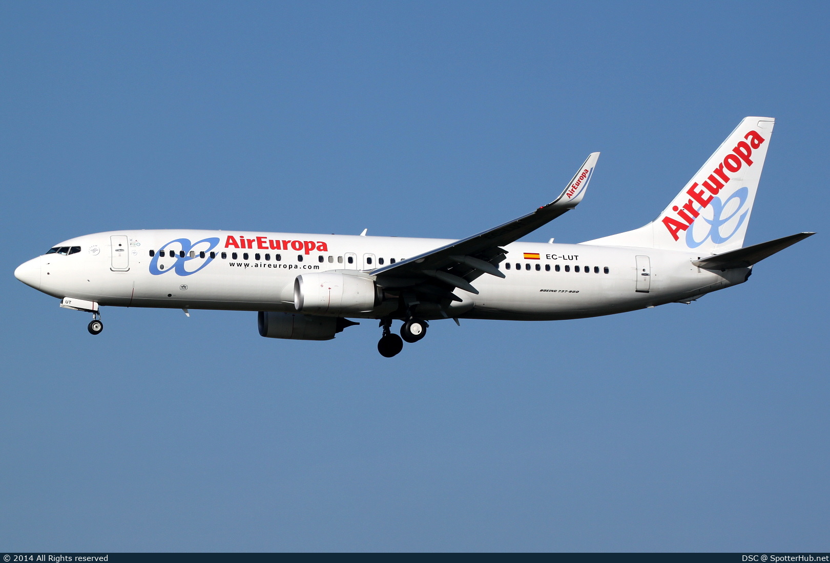Photo of EC-LUT - Boeing 737-85P operated by Air Europa