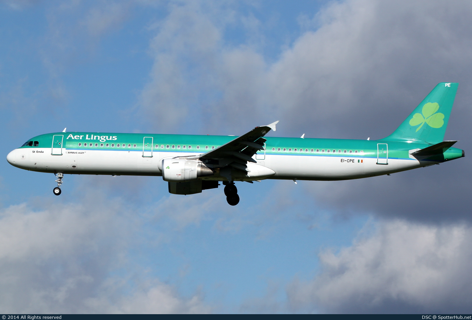 Photo of EI-CPE - Airbus A321-211 operated by Aer Lingus