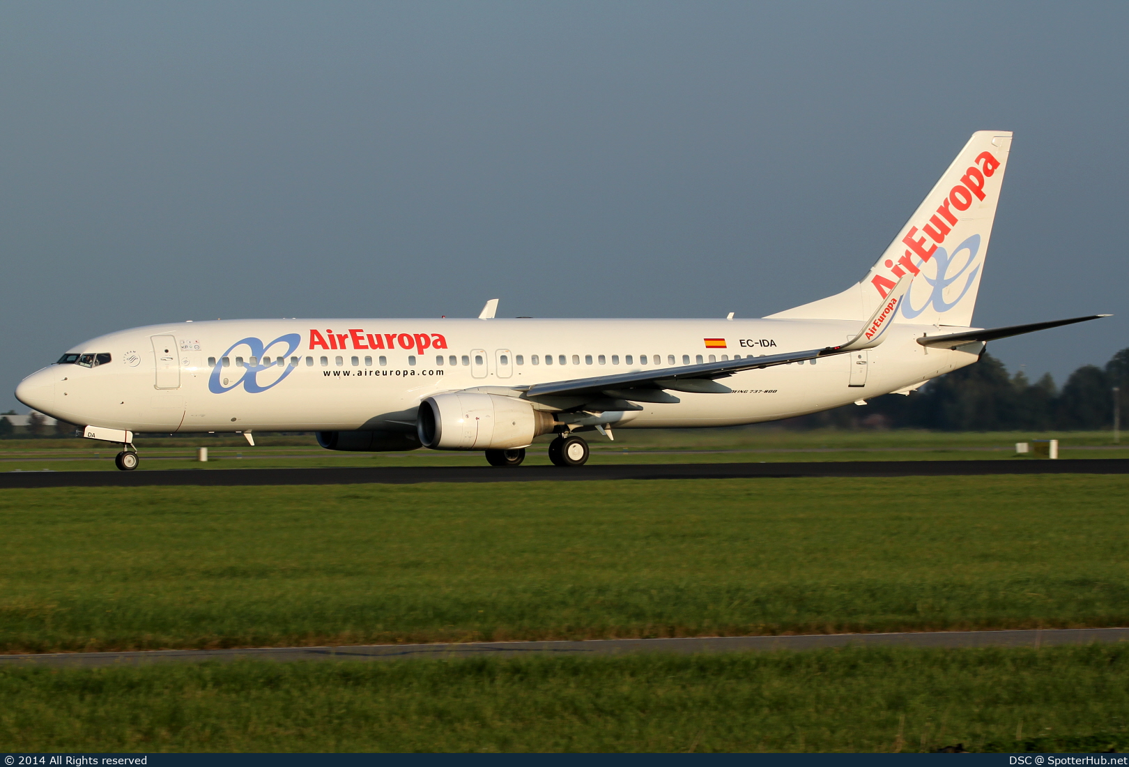 Photo of EC-IDA - Boeing 737-86Q operated by Air Europa