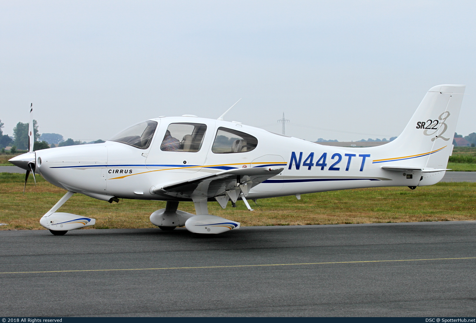 Photo of N442TT - Cirrus SR22 G2 operated by Private