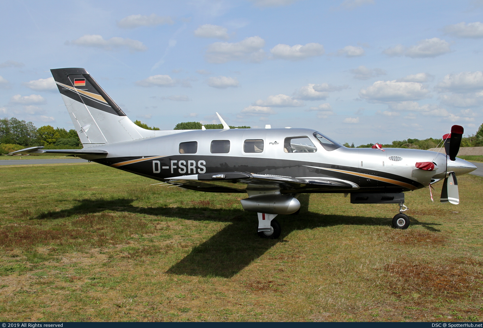 Photo of D-FSRS - Piper PA-46-M500 operated by Private