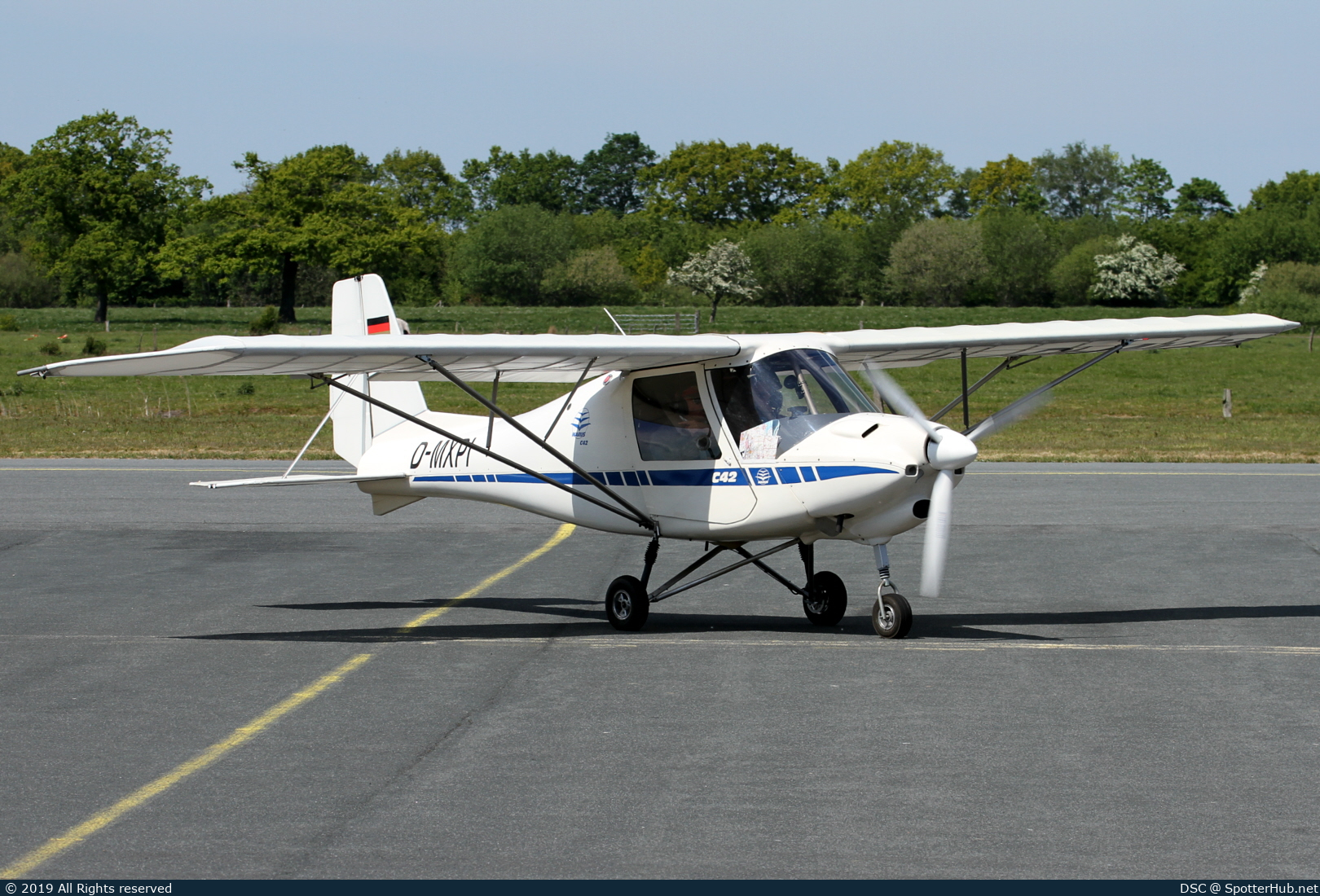 Photo of D-MXPI - Comco Ikarus C42 B operated by Private