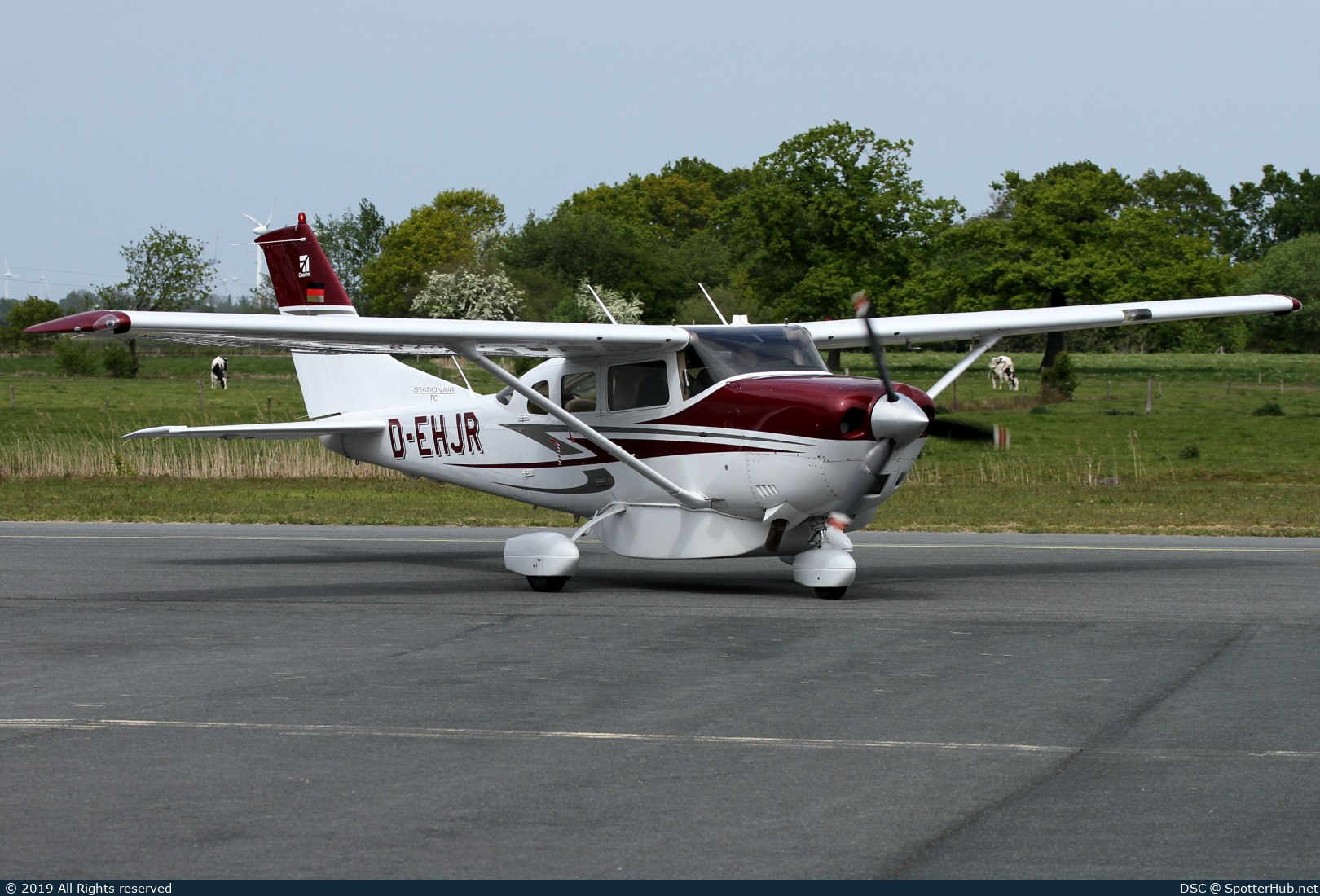 Photo of D-EHJR - Cessna T206H Turbo Stationair TC operated by Private