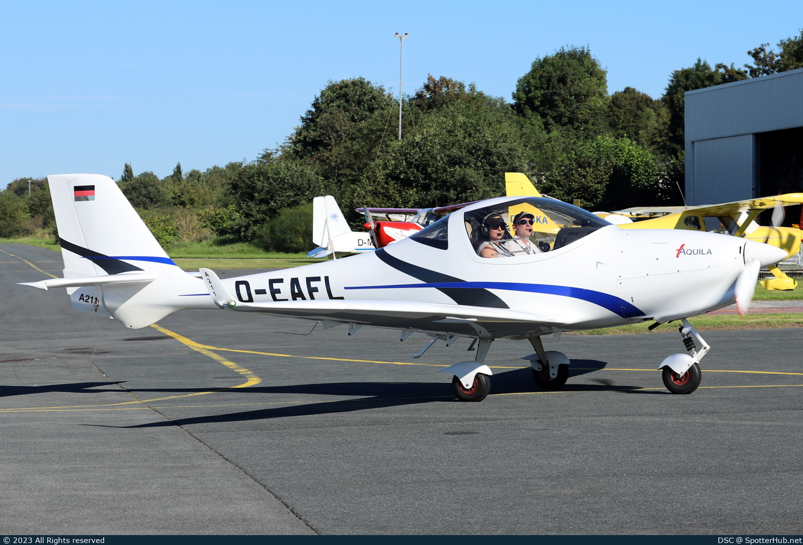 Photo of D-EAFL - Aquila A211G operated by Fliegergruppe Leutkirch
