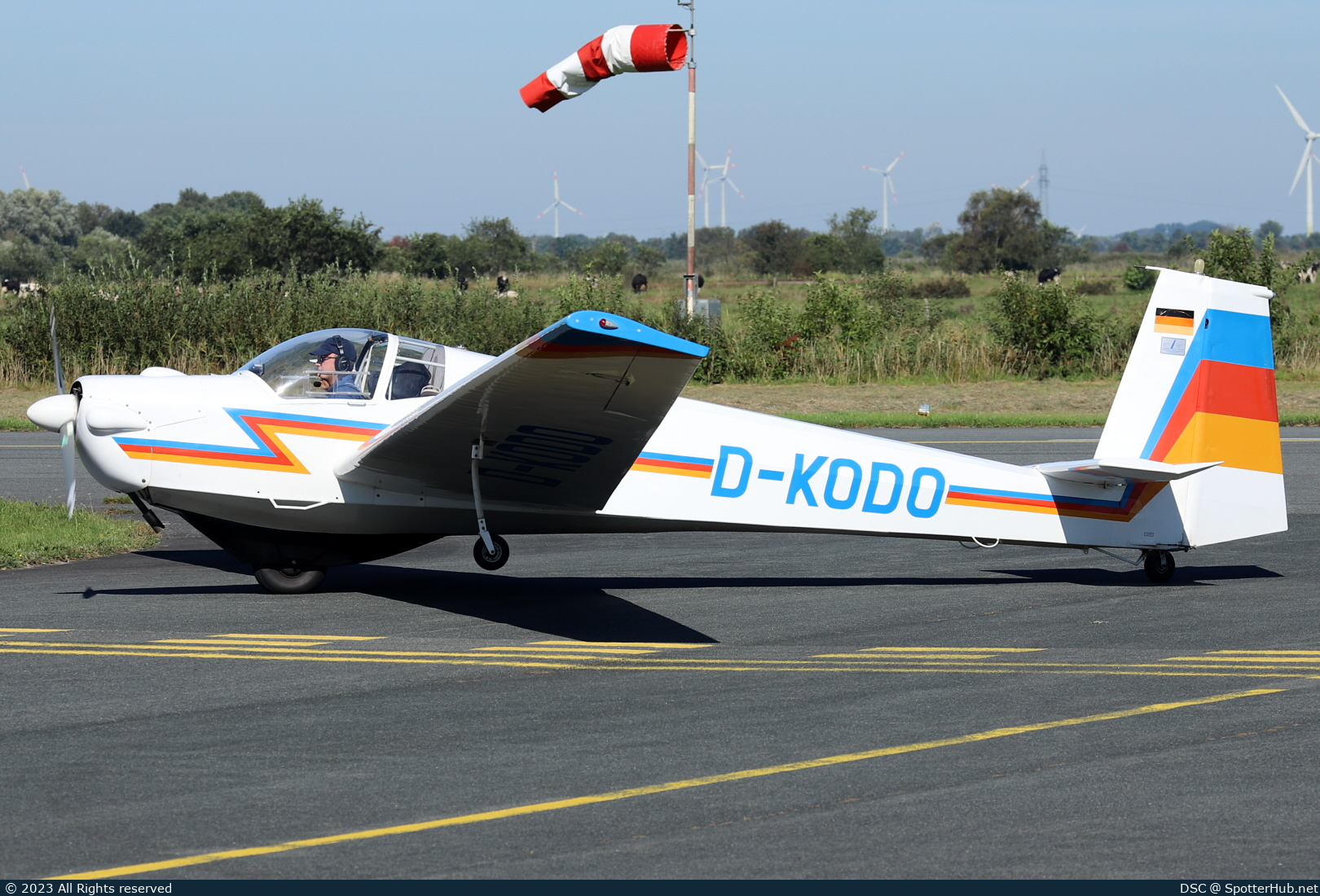 Photo of D-KODO - Scheibe SF 25C Falke operated by Private