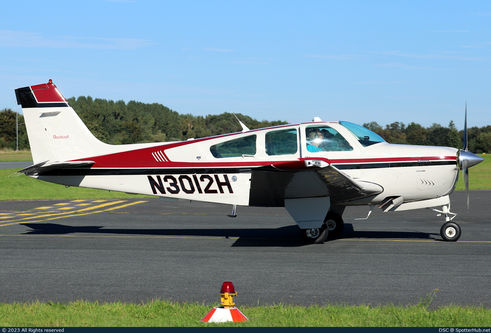 Photo of N3012H - Beechcraft F33A Bonanza operated by Private